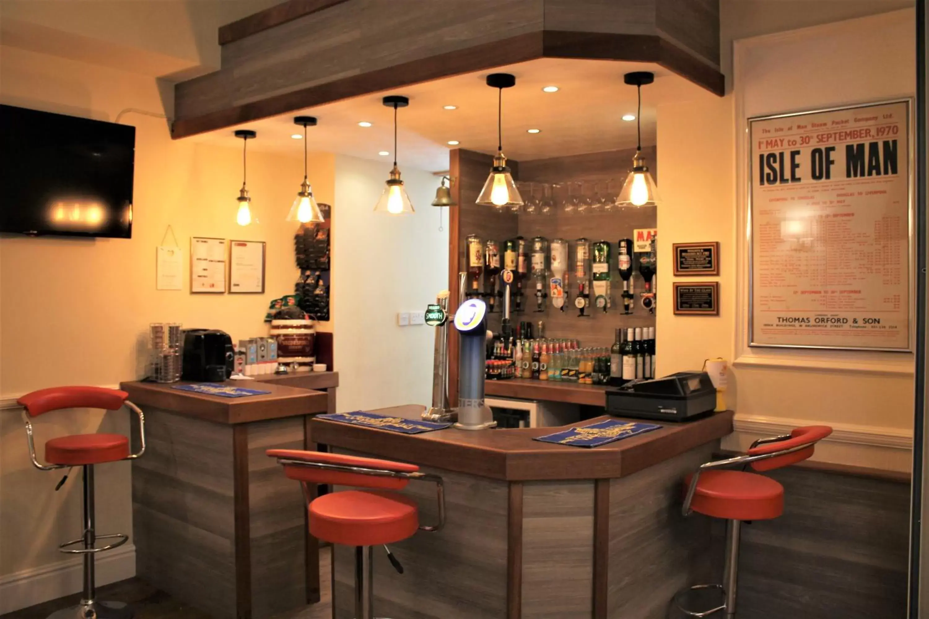 Lounge or bar, Lounge/Bar in Winchmore Hotel