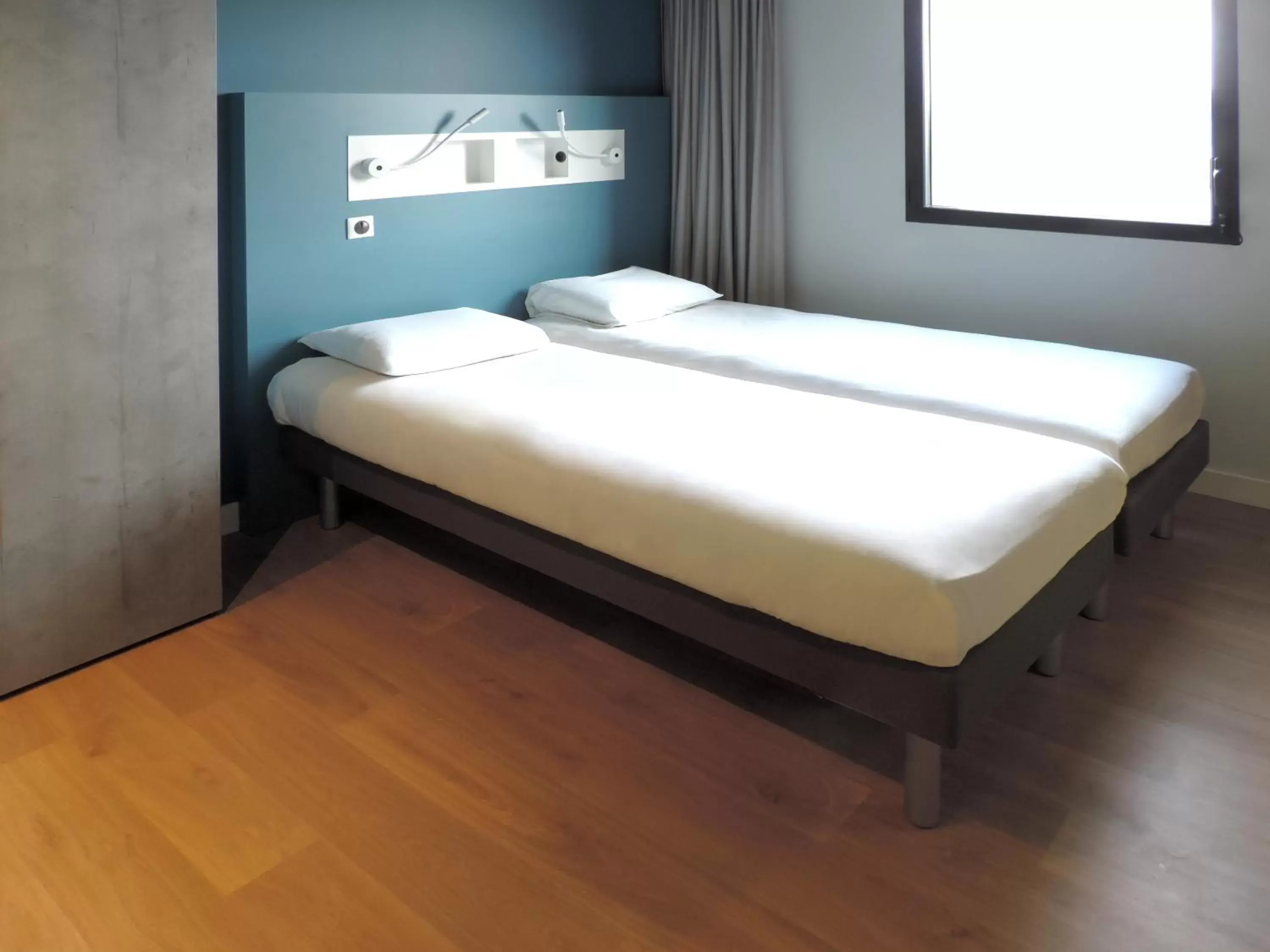 Photo of the whole room, Bed in ibis budget Amiens Centre Gare