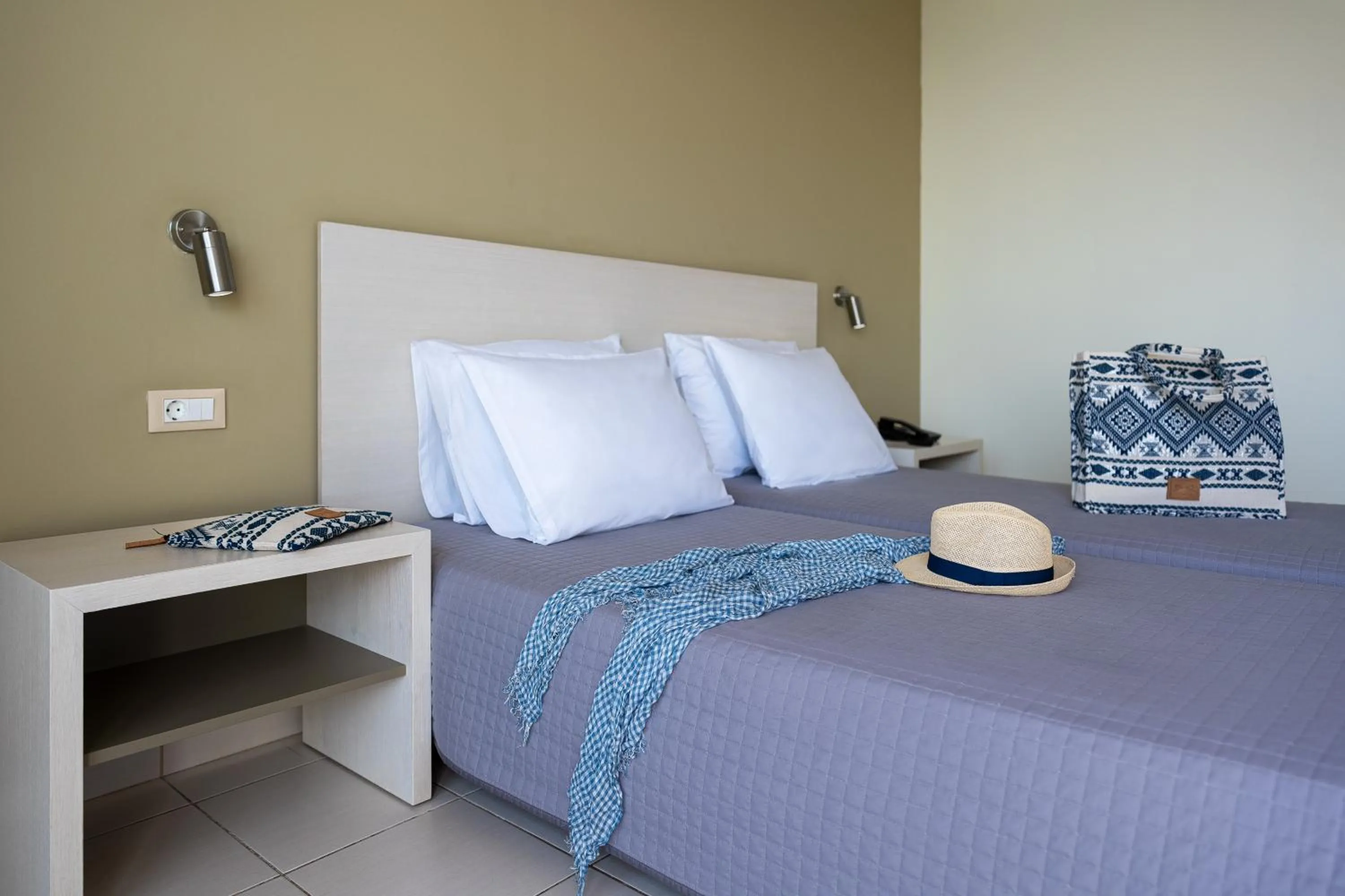 Bed in Cathrin Hotel