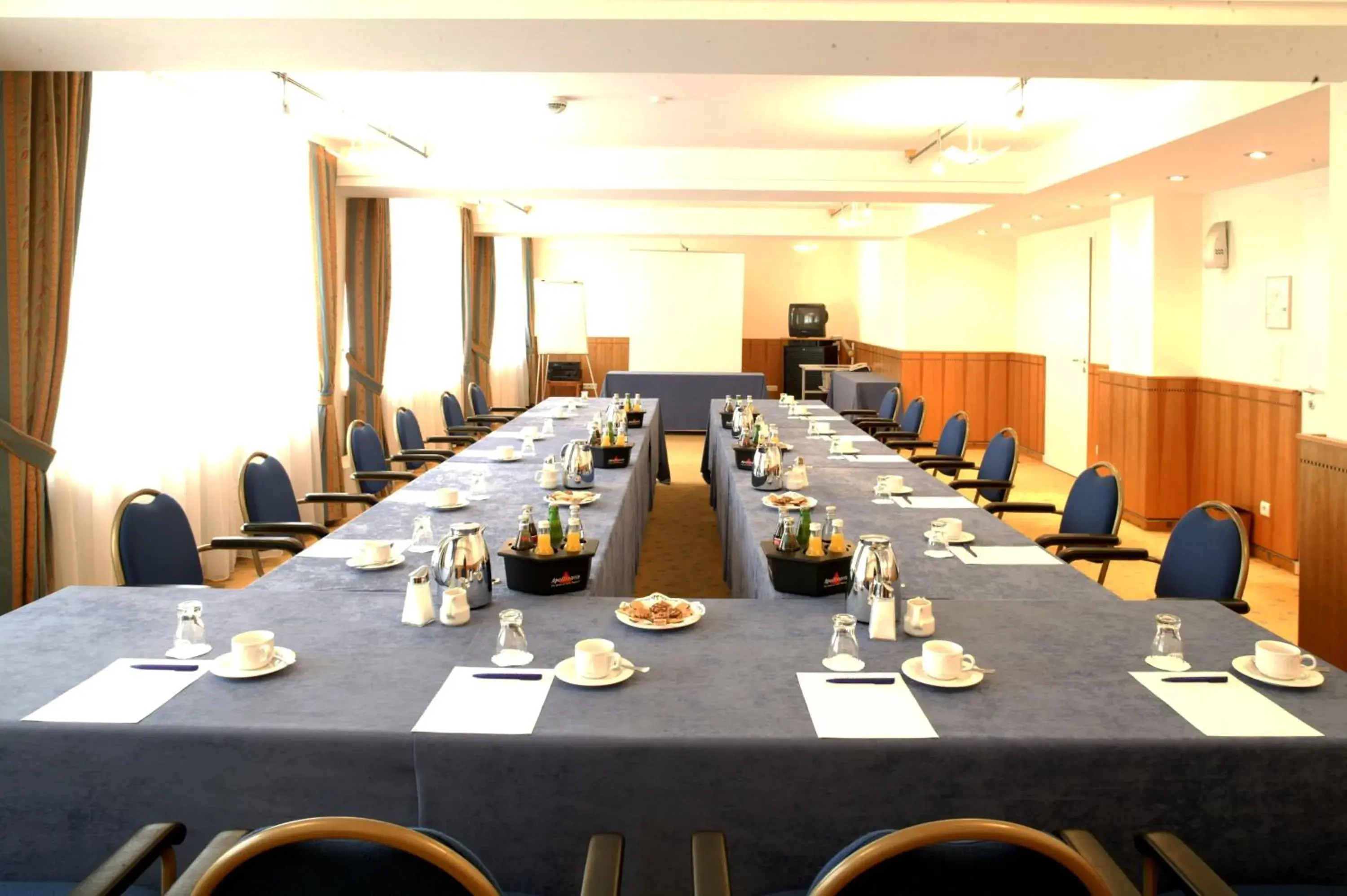 Meeting/conference room in Hotel Domicil Berlin by Golden Tulip