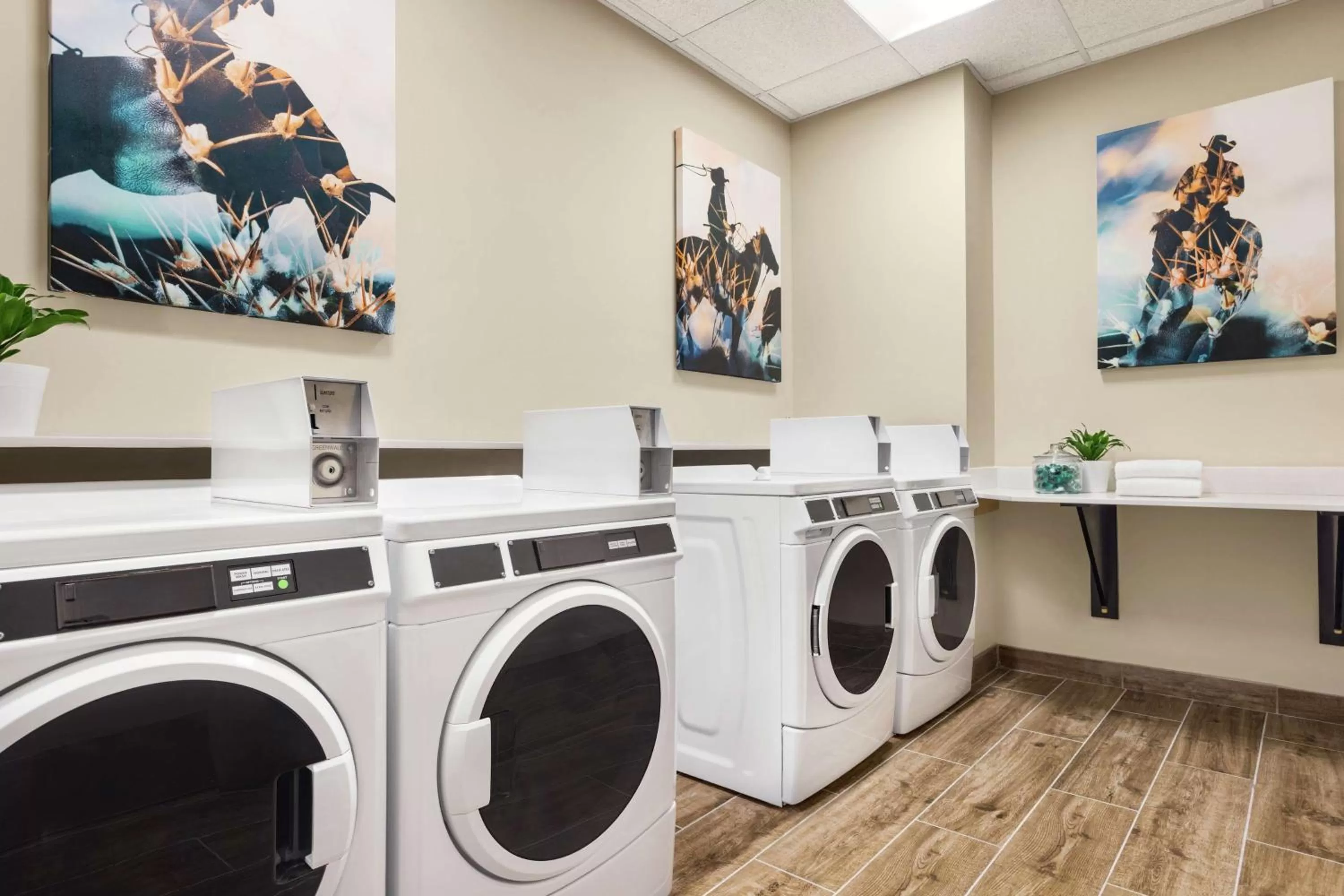 Property building in Embassy Suites by Hilton Round Rock