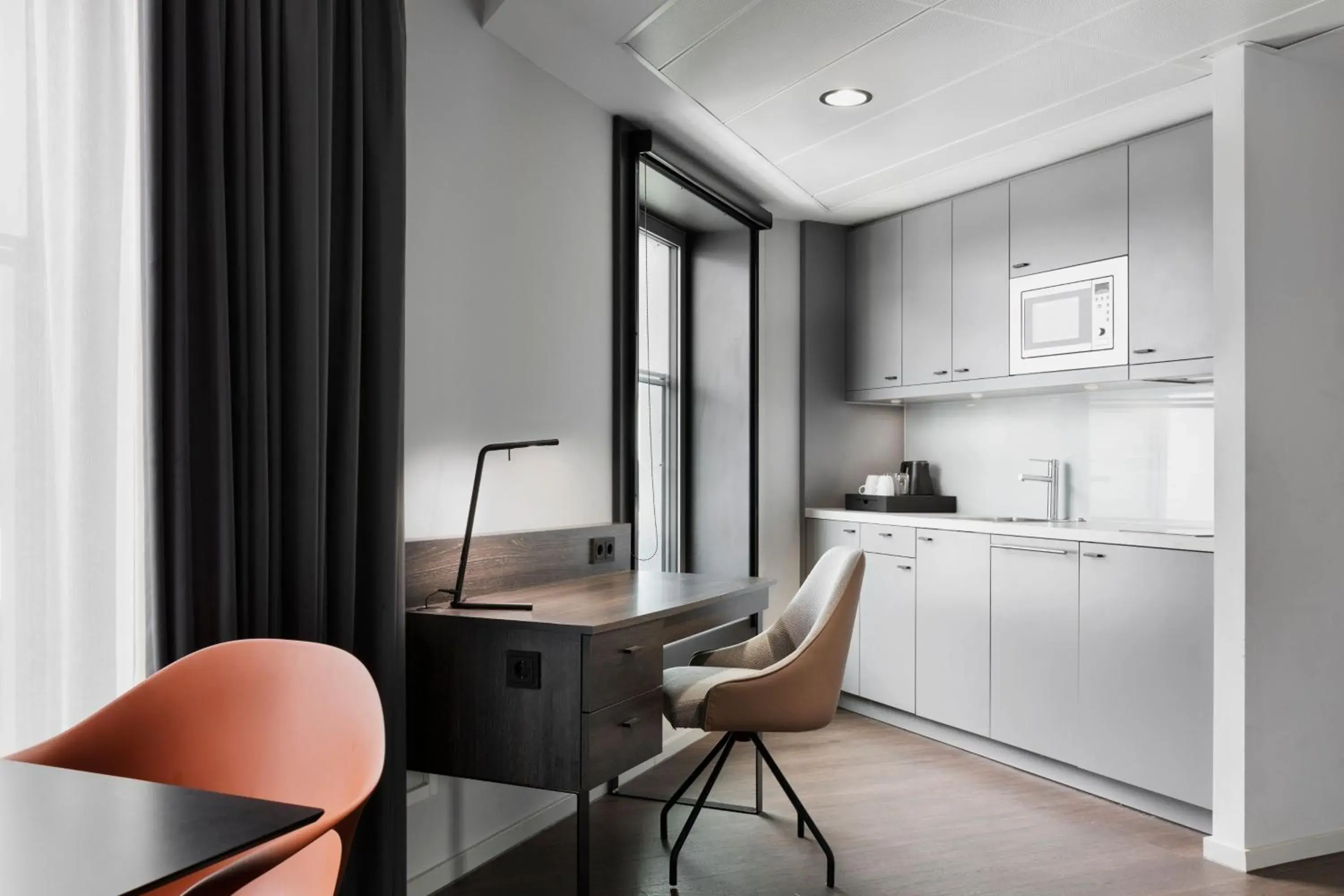 Kitchen or kitchenette, Kitchen/Kitchenette in Residence Inn by Marriott Munich Ostbahnhof