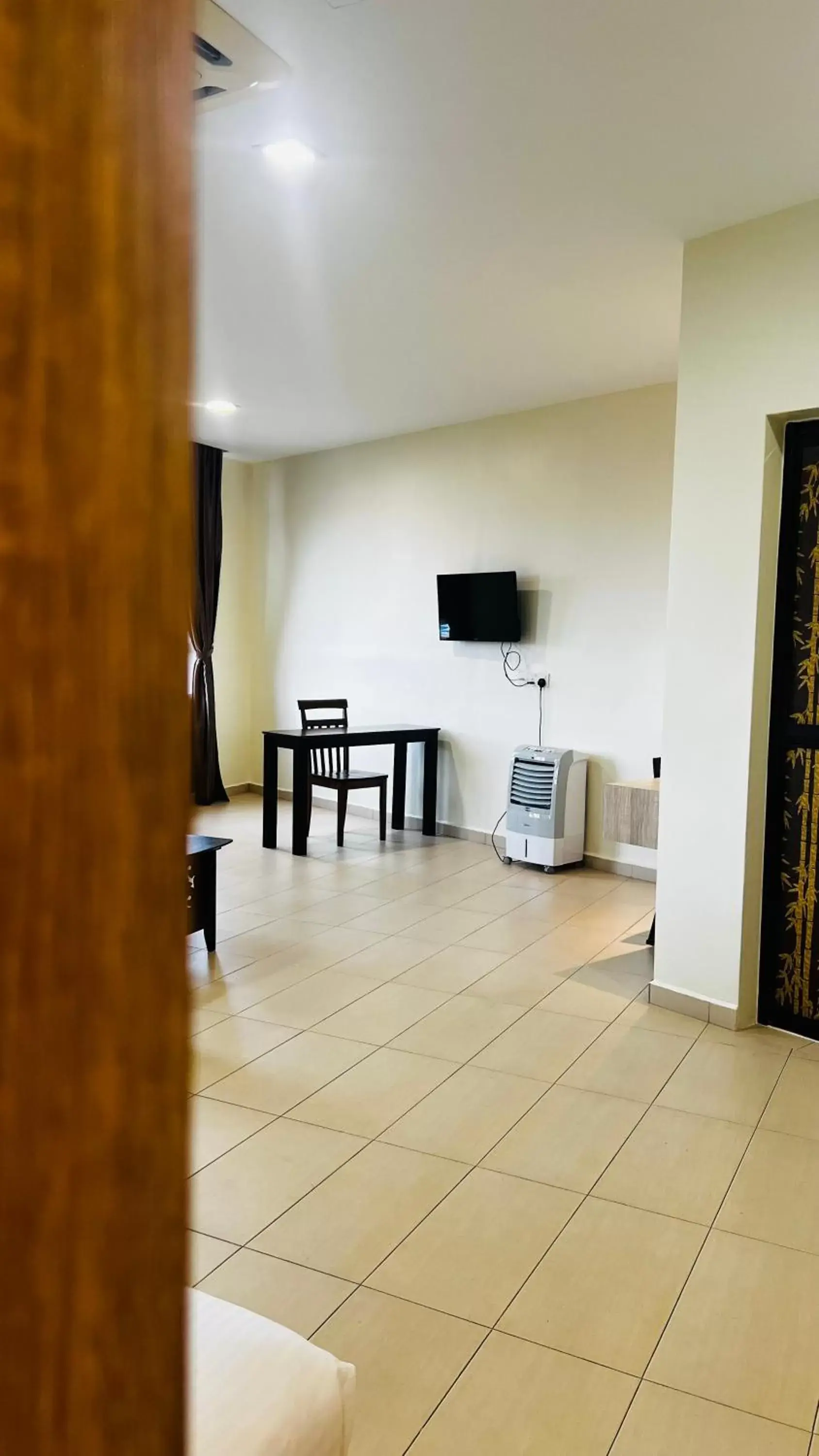 Living room, Dining Area in SiN LiEN HOTEL