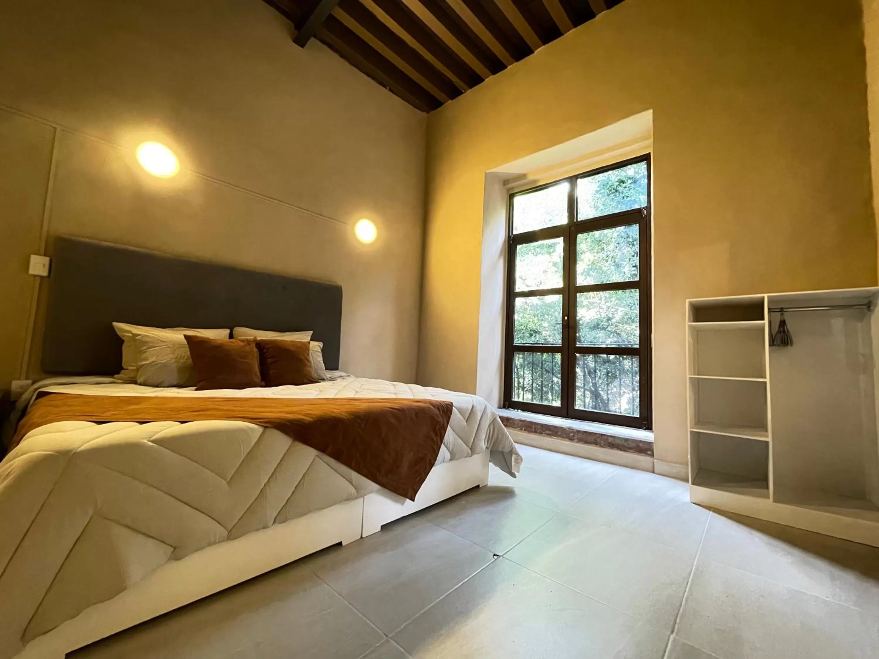 Bedroom, Bed in Colmena Hotel CDMX Centro