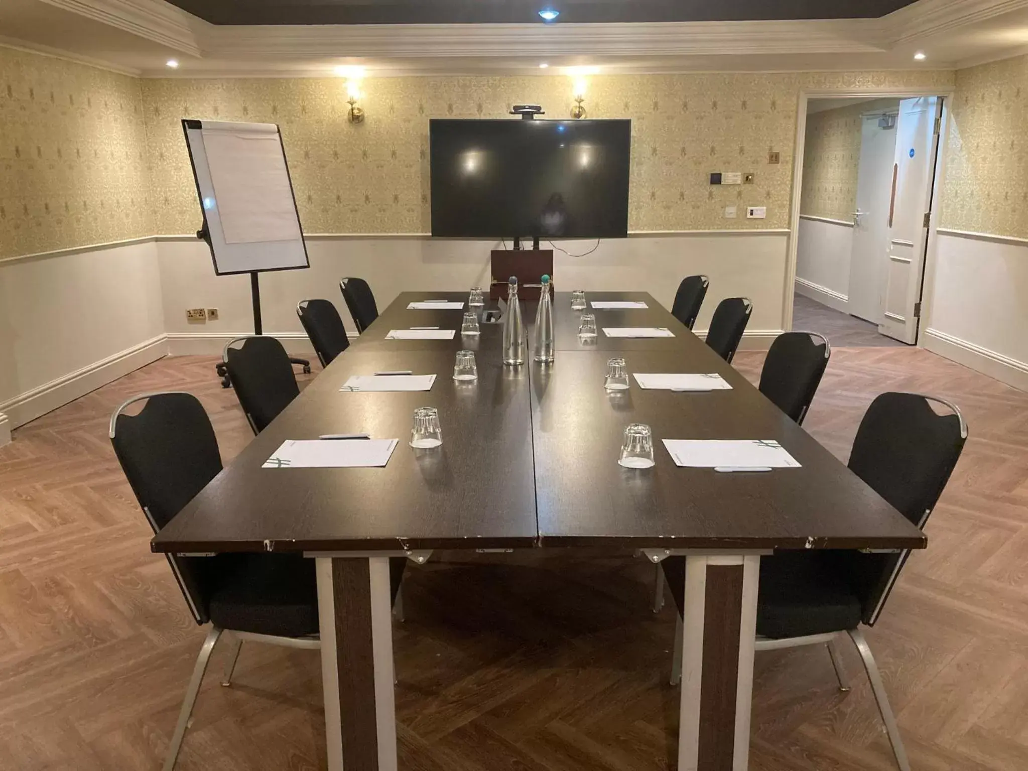 Meeting/conference room in Holiday Inn Newcastle-Jesmond, an IHG Hotel
