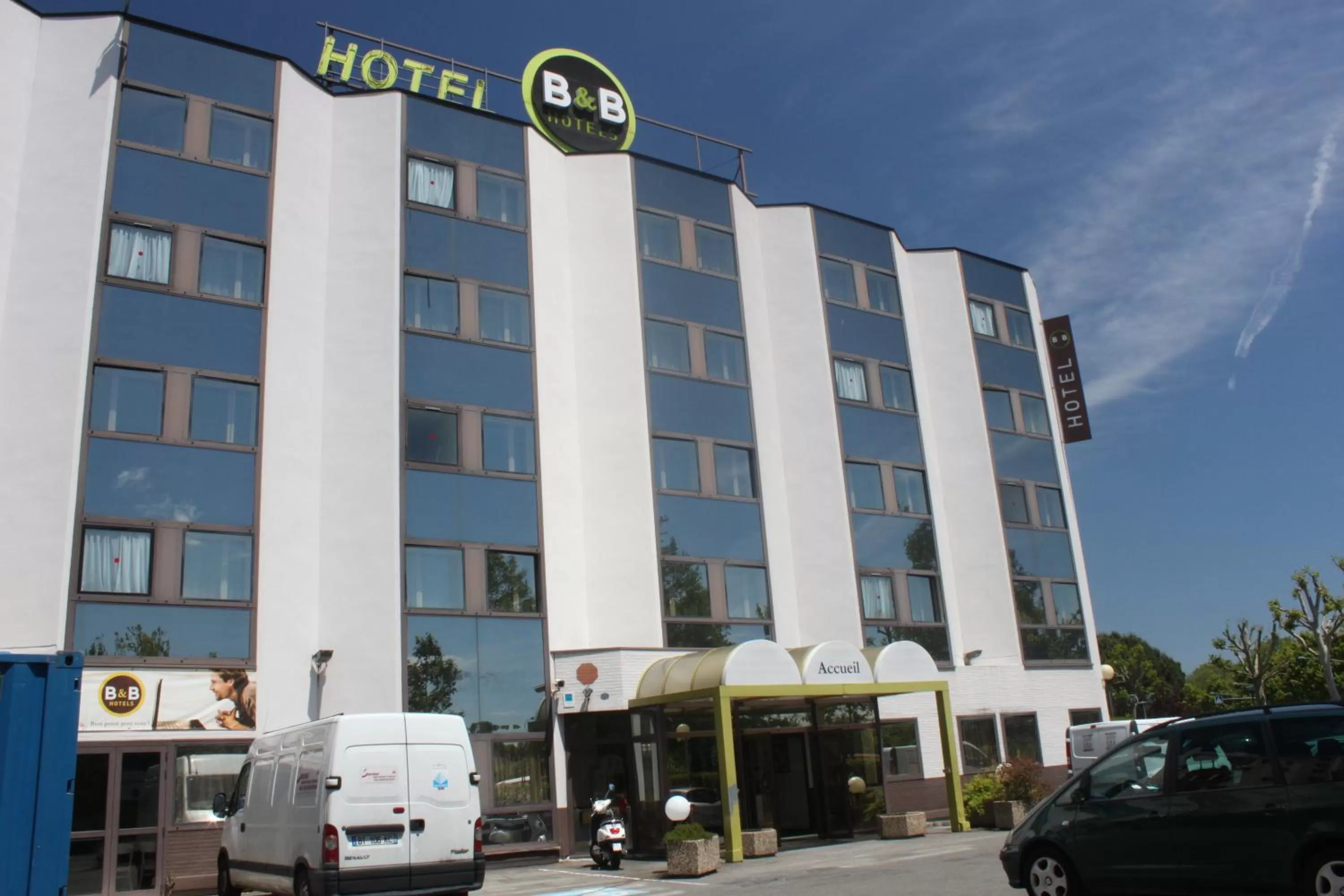Nearby landmark in B&B HOTEL Toulouse Centre Canal du Midi