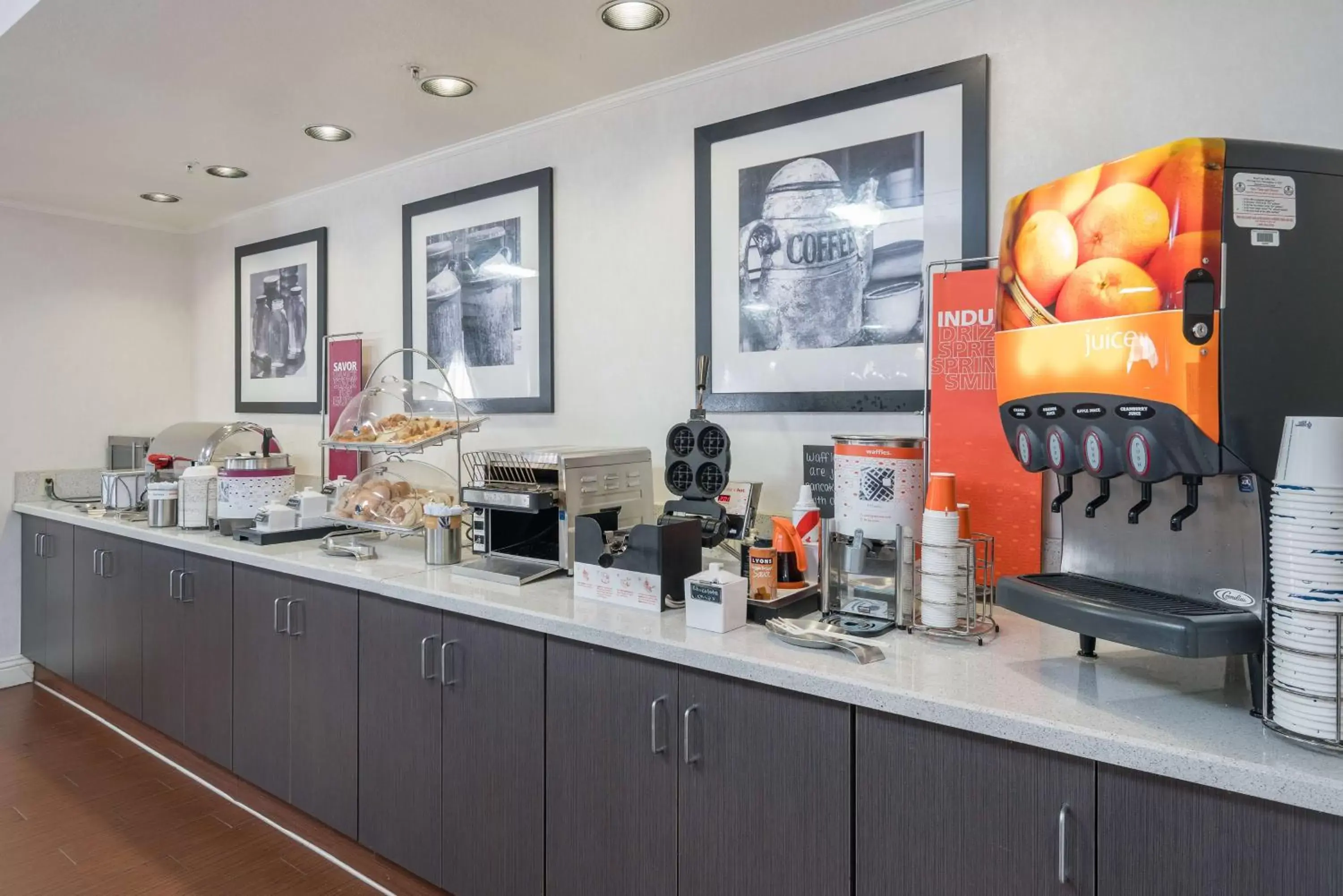 Dining area, Restaurant/Places to Eat in Hampton Inn Livermore