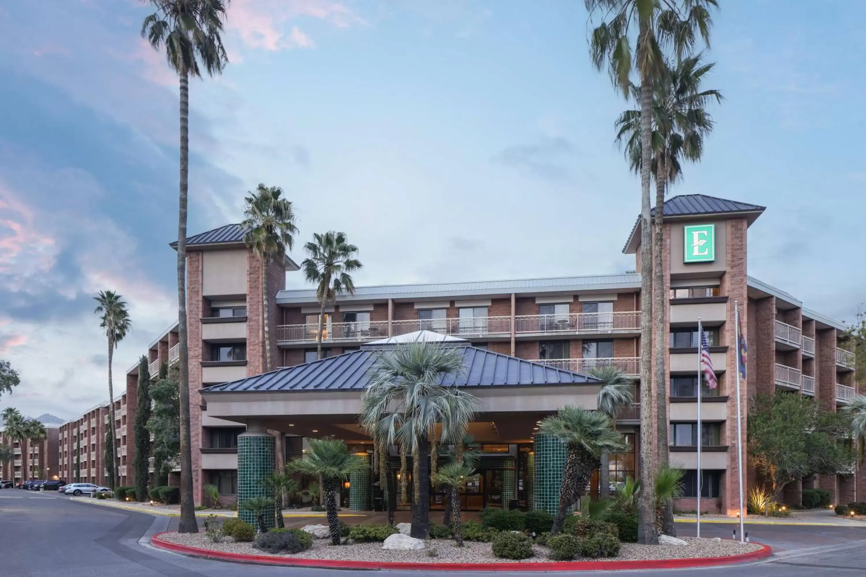 Property building in Embassy Suites by Hilton Tucson East Property building in Embassy Suites by Hilton Tucson East