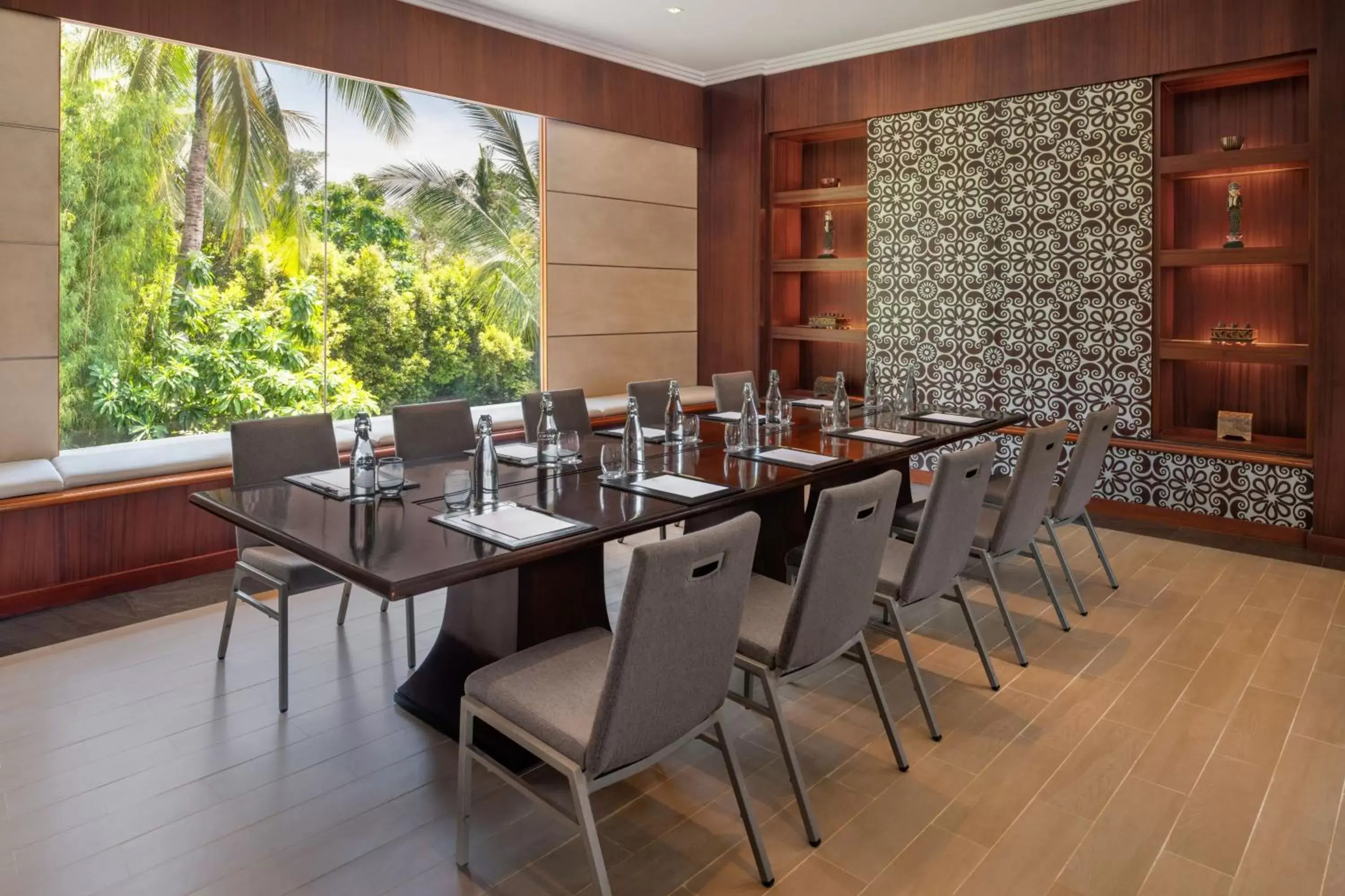 Meeting/conference room in The Laguna, A Luxury Collection Resort & Spa, Nusa Dua, Bali