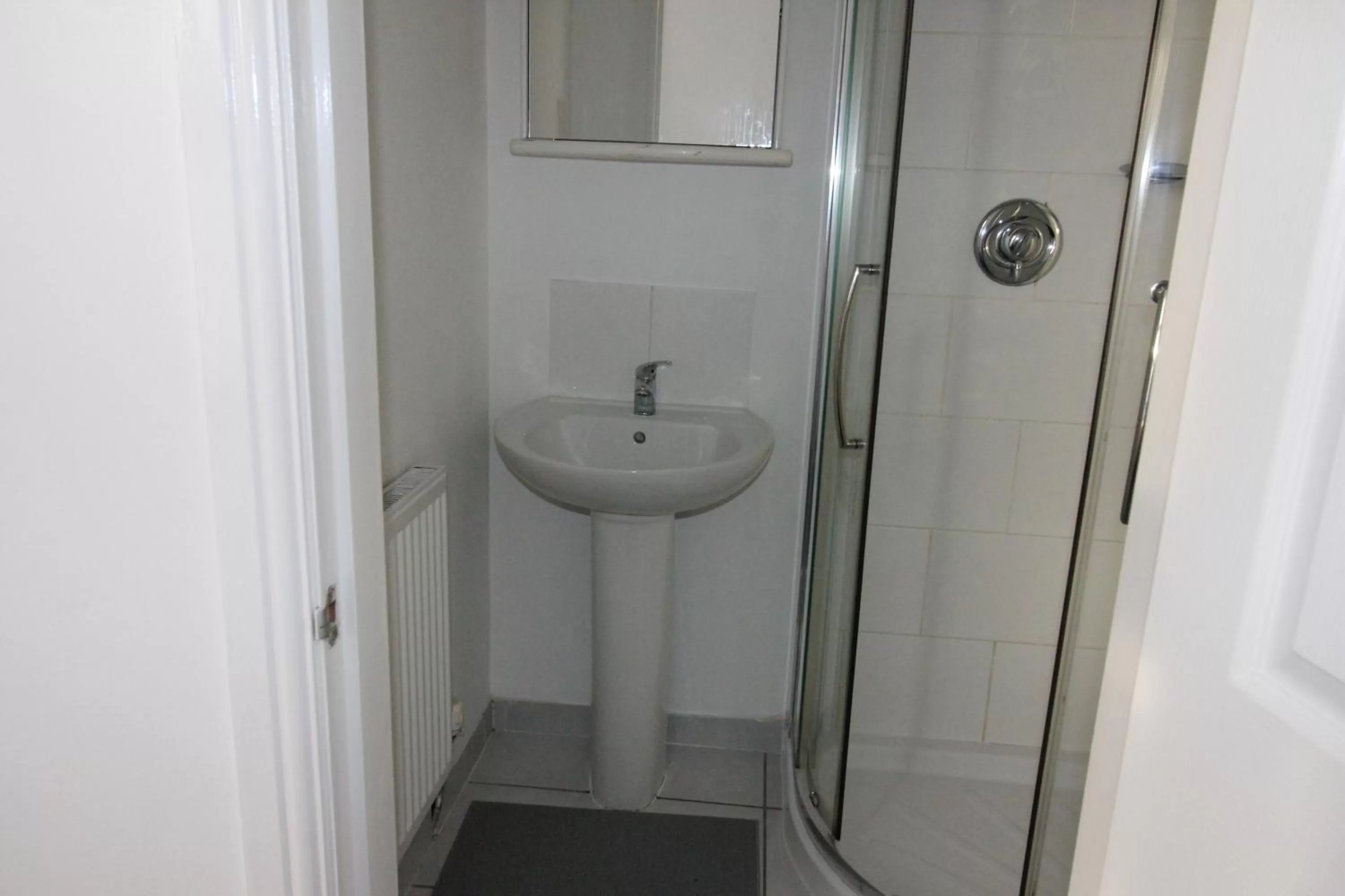 Bathroom in Churchill Hotel & Nagawa Restaurant