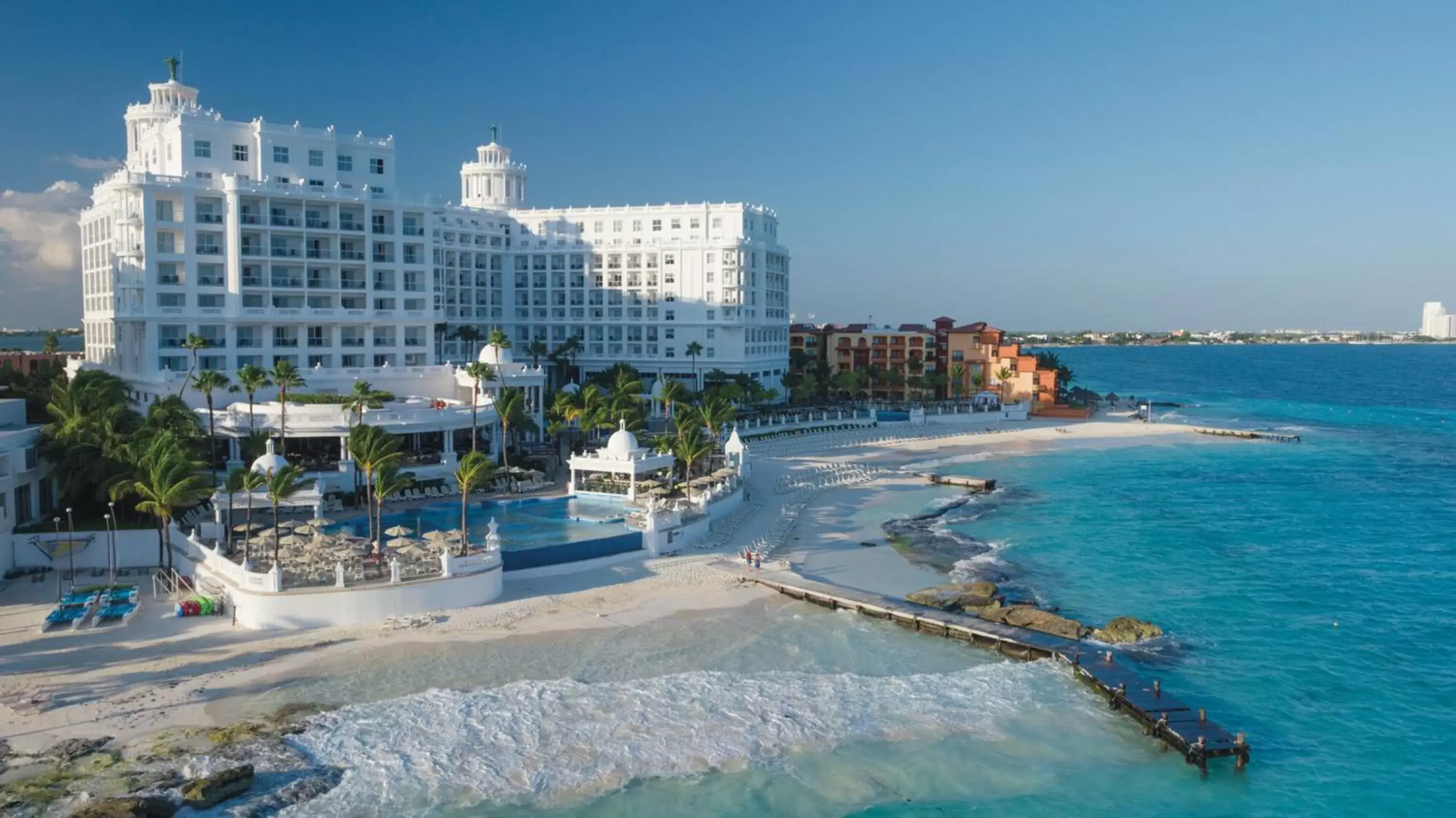 Beach in Riu Palace Las Americas - All Inclusive - Adults Only