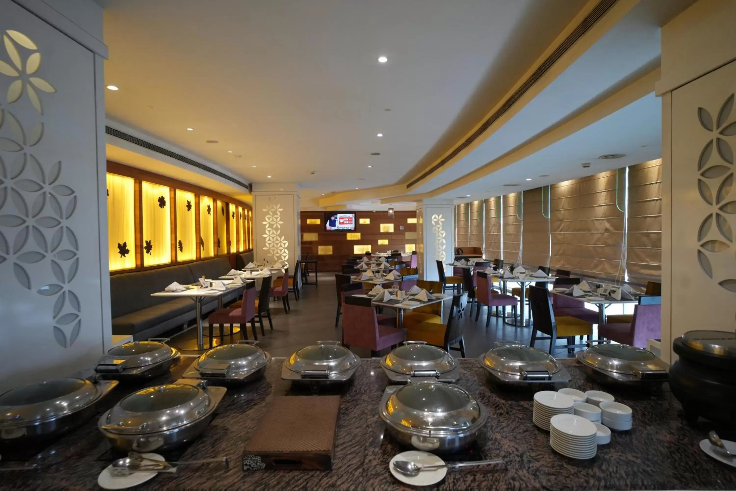 Restaurant/Places to Eat in Radisson Udaipur