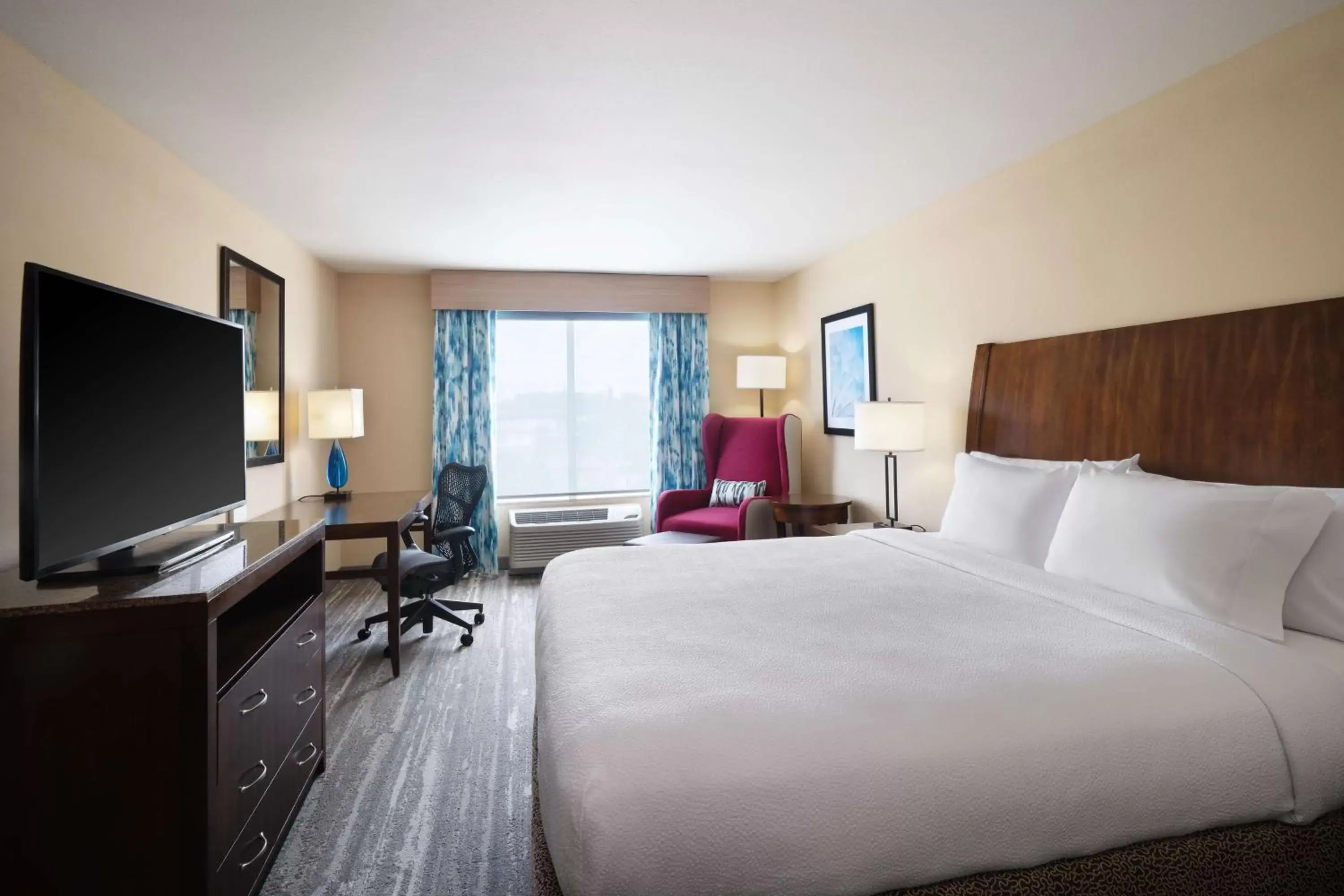 Bedroom in Hilton Garden Inn Houston/Bush Intercontinental Airport