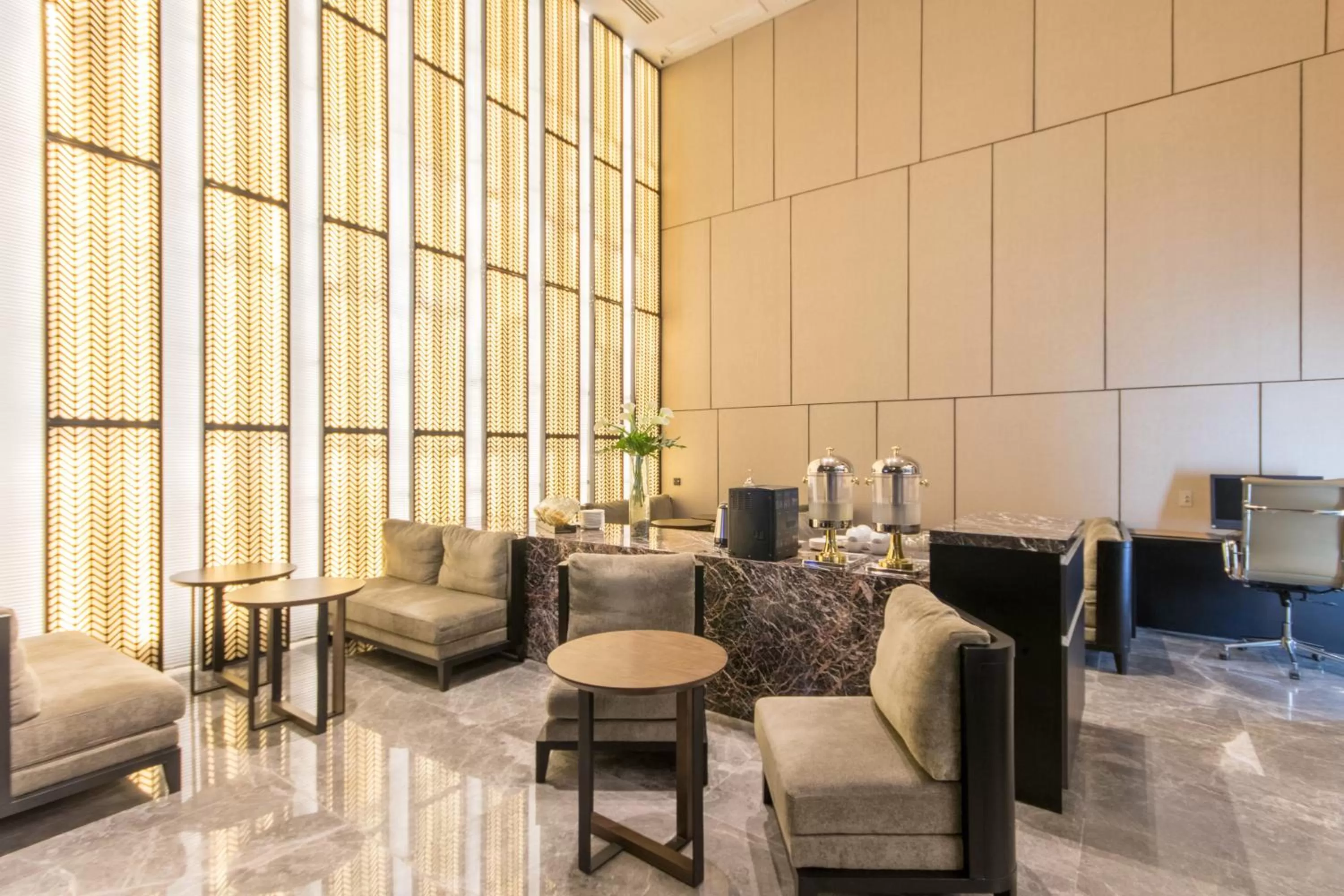 Communal lounge/ TV room in I'M Hotel