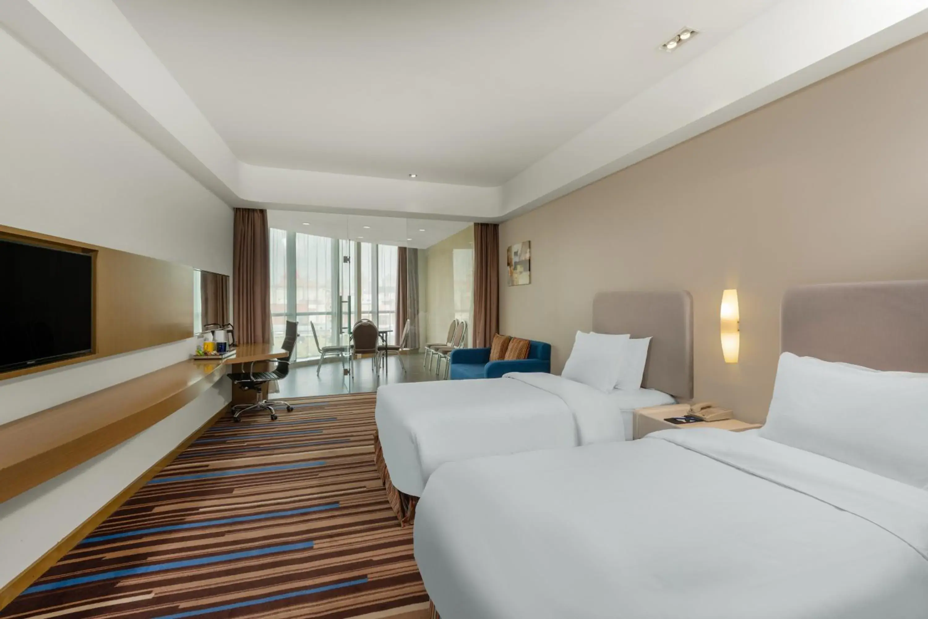 Photo of the whole room in Holiday Inn Express Nantong Downtown, an IHG Hotel