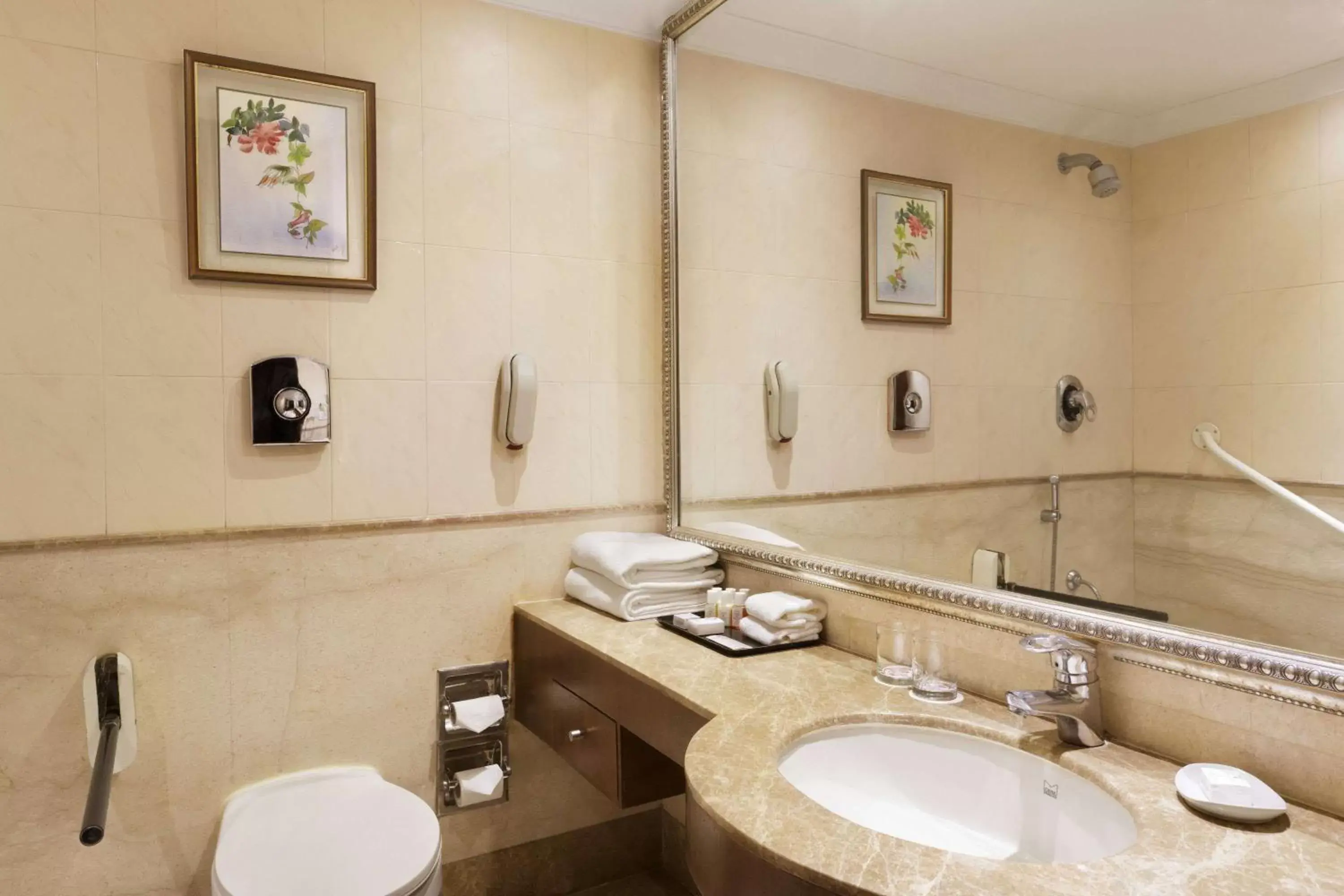 Bathroom in Ramada Plaza by Wyndham JHV Varanasi