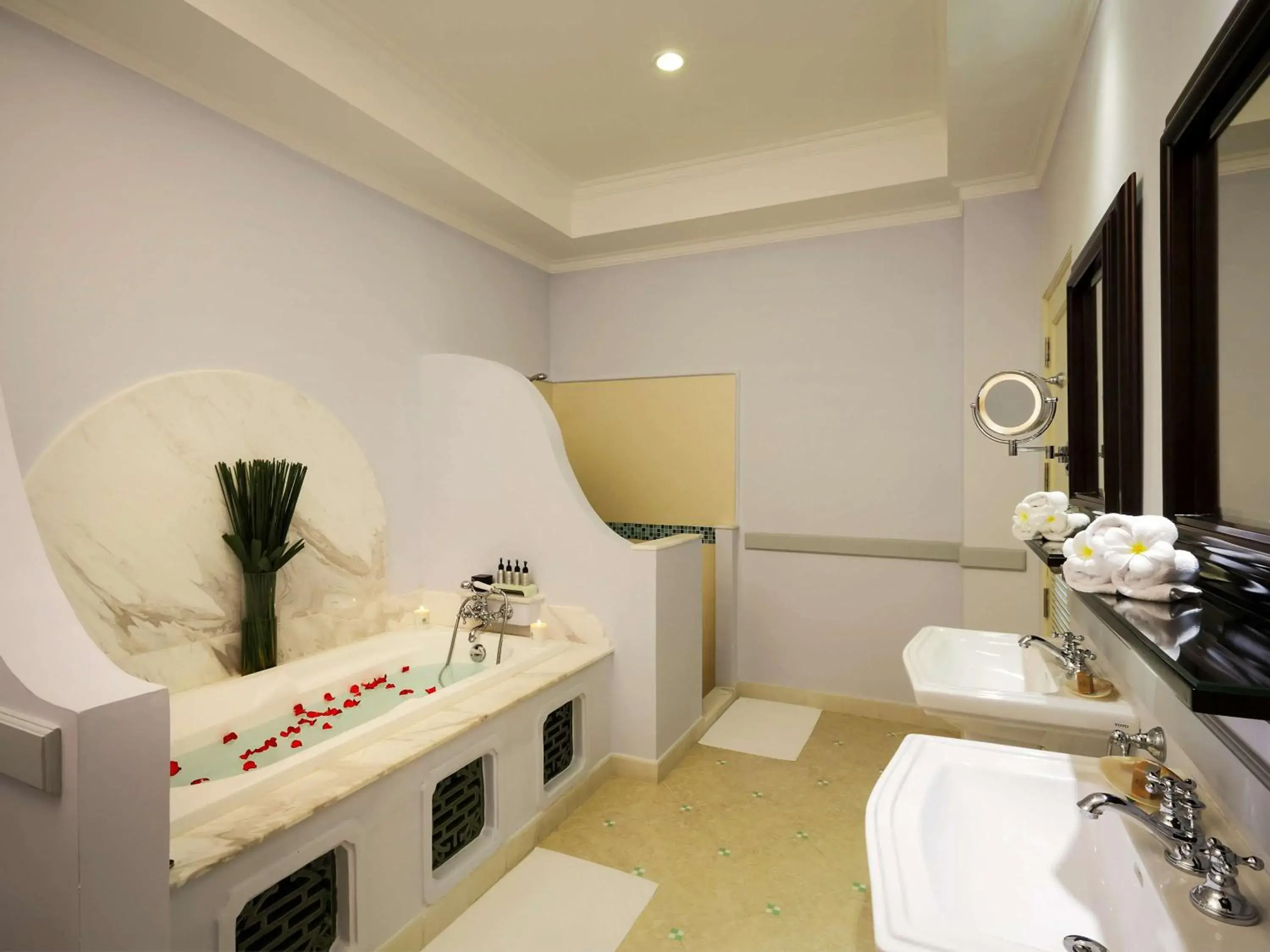 Photo of the whole room, Bathroom in La Veranda Resort Phu Quoc - MGallery