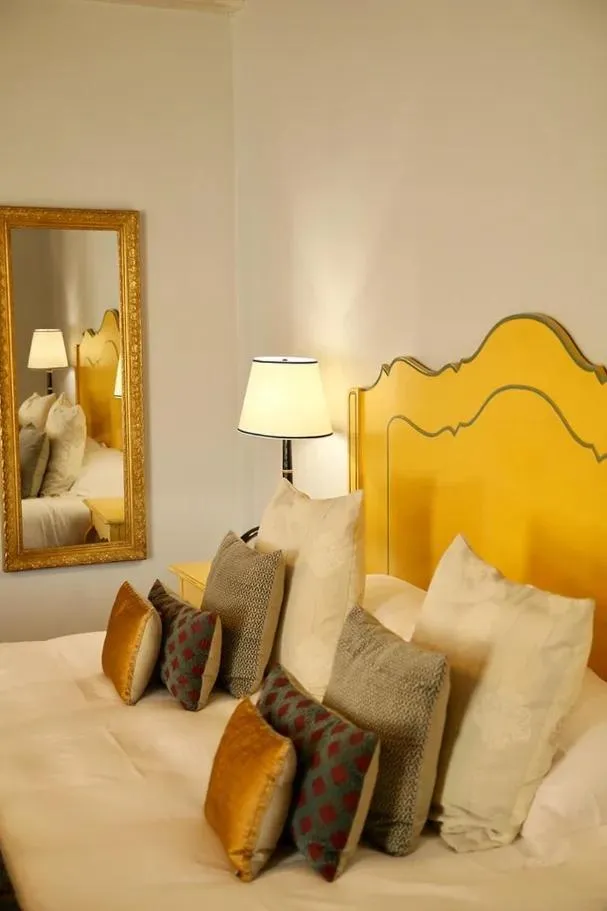 Bed in La Villa Mazarin