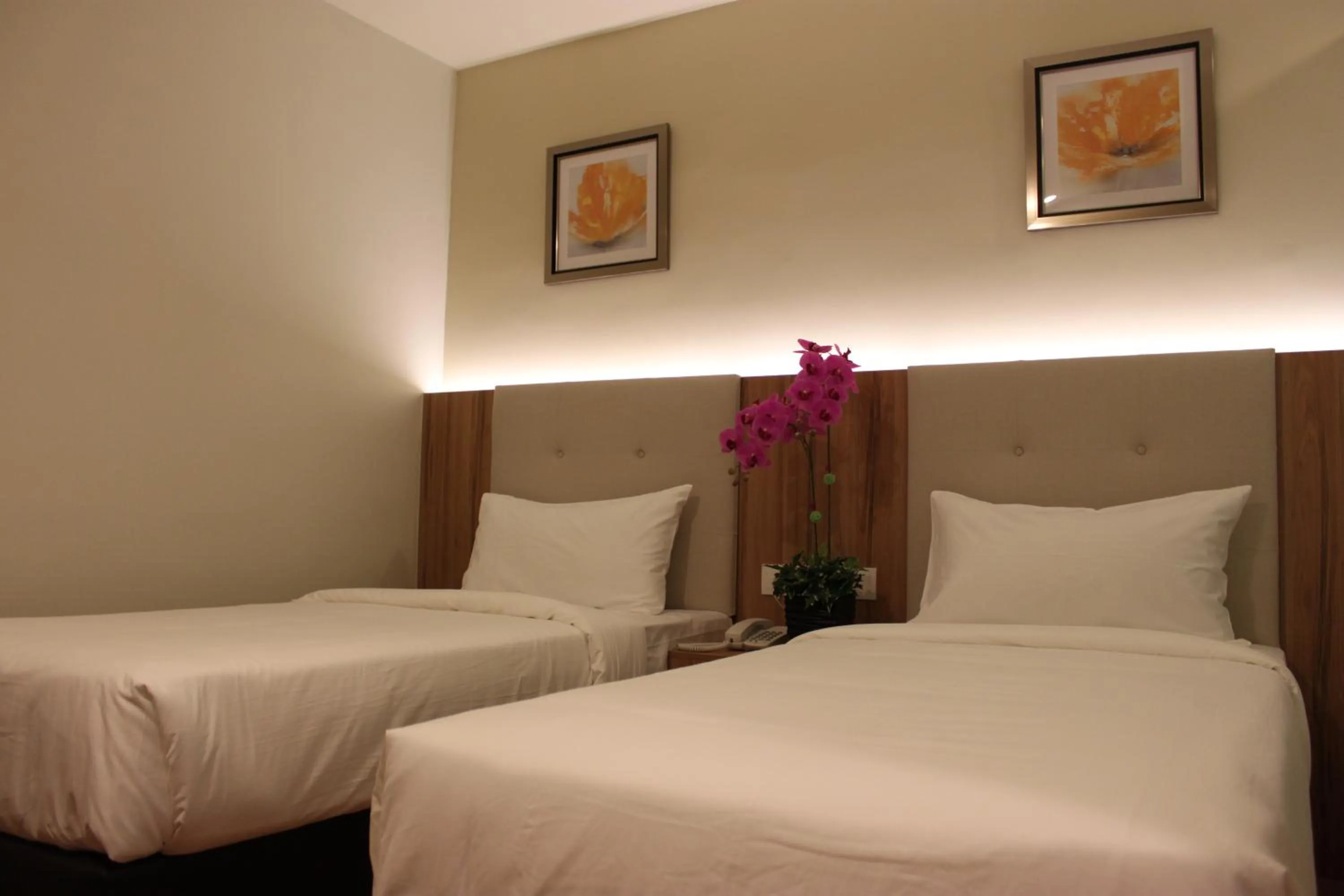 Bedroom, Bed in BIG M Hotel