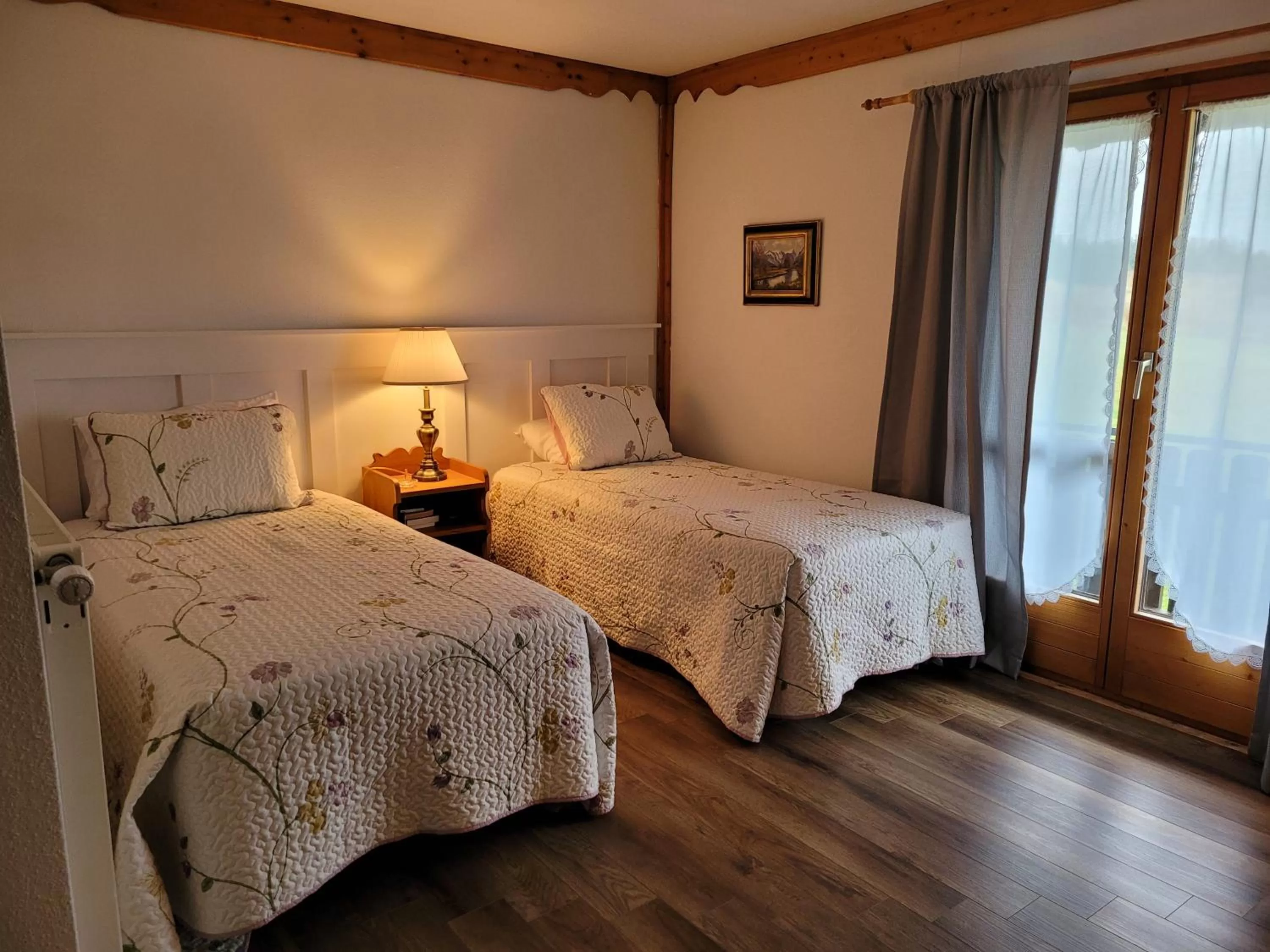 Bed in Edelweiss Inn Nova Scotia