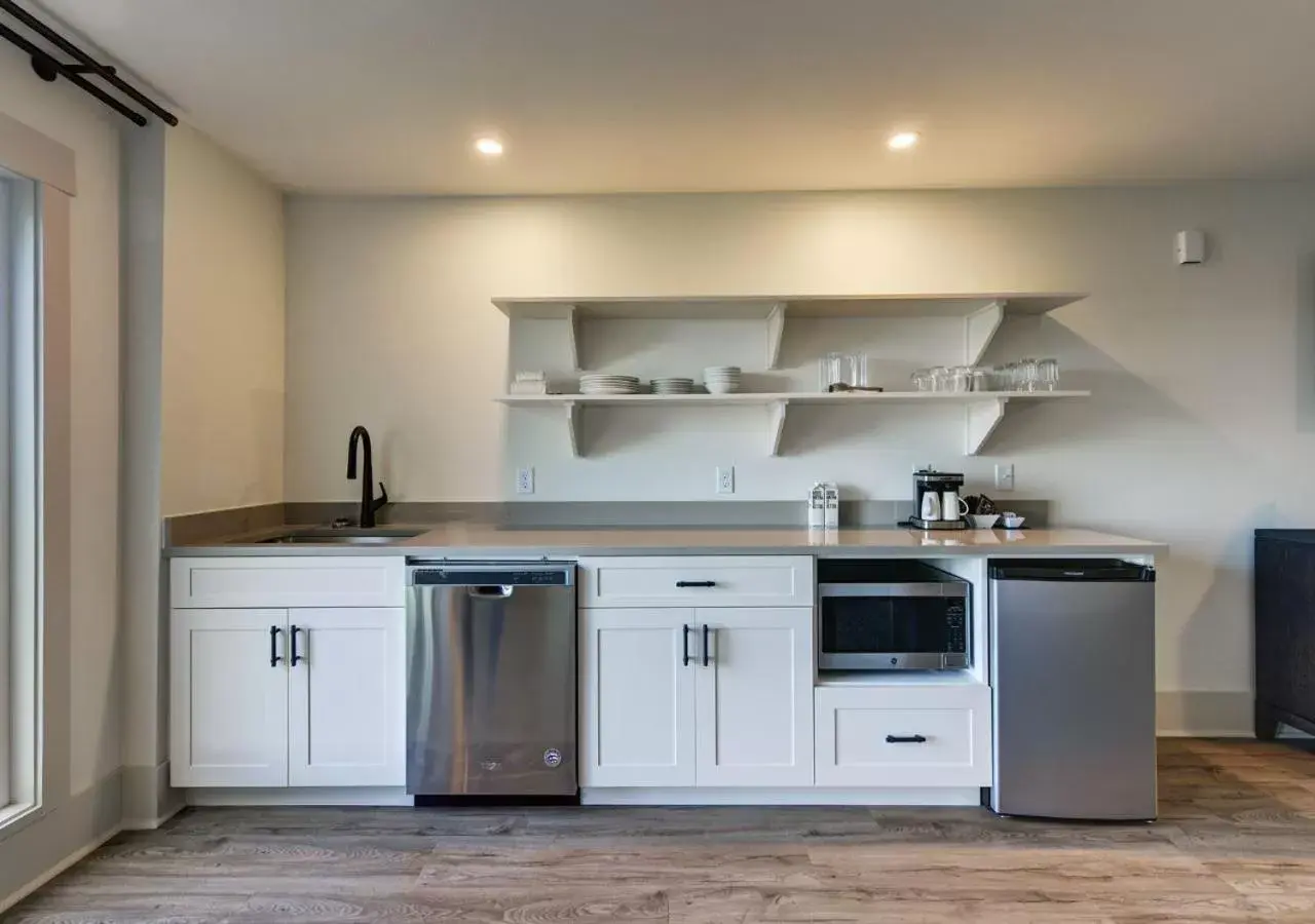 Kitchen or kitchenette, Kitchen/Kitchenette in Sea Palms Resort