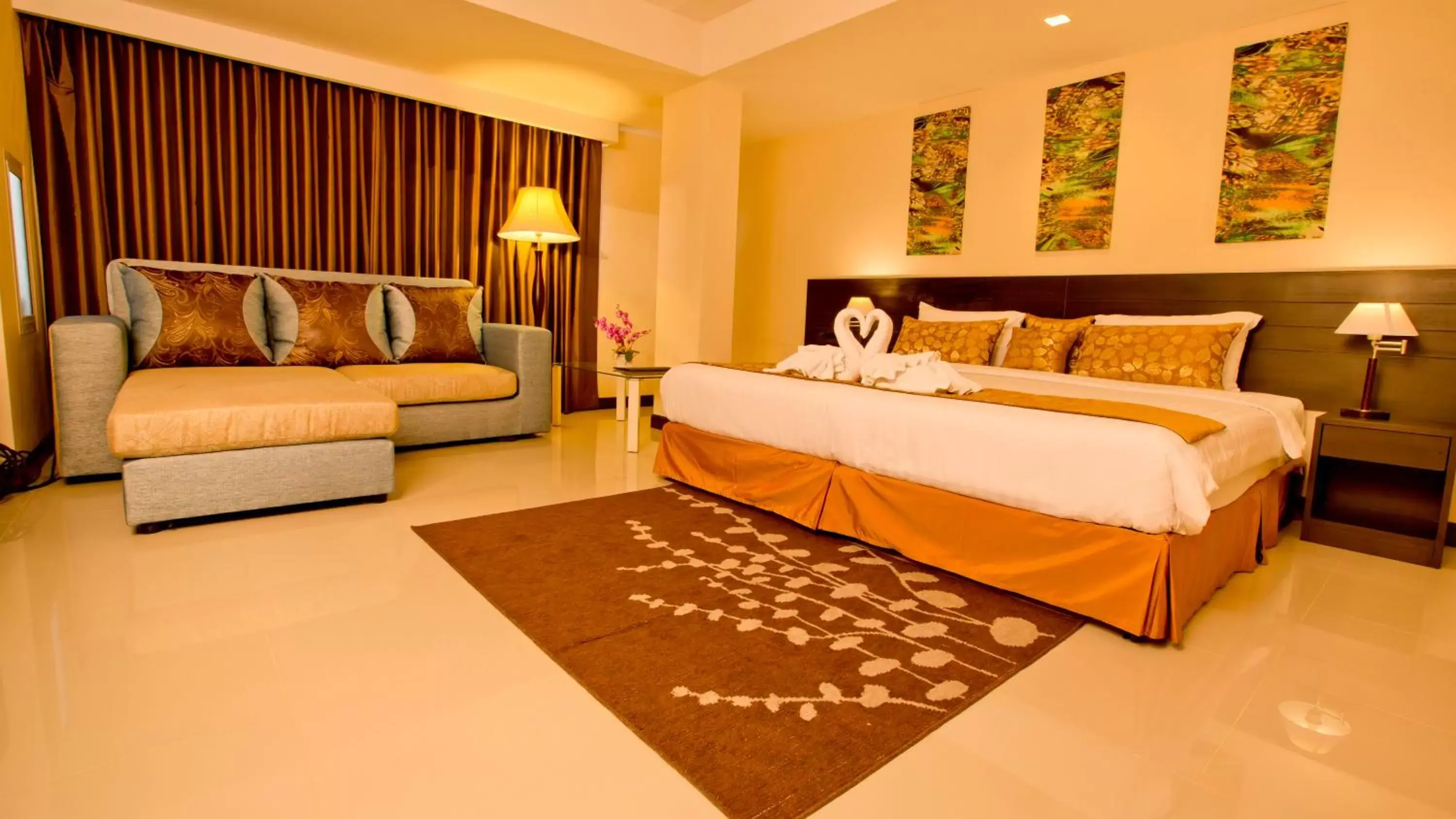 Bedroom, Bed in Sinsuvarn Airport Suite Hotel SHA Extra Plus Certified B5040