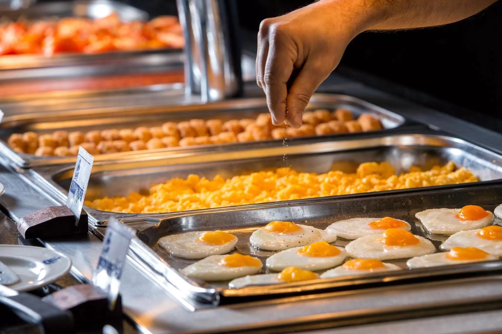 Buffet breakfast in President Hotel