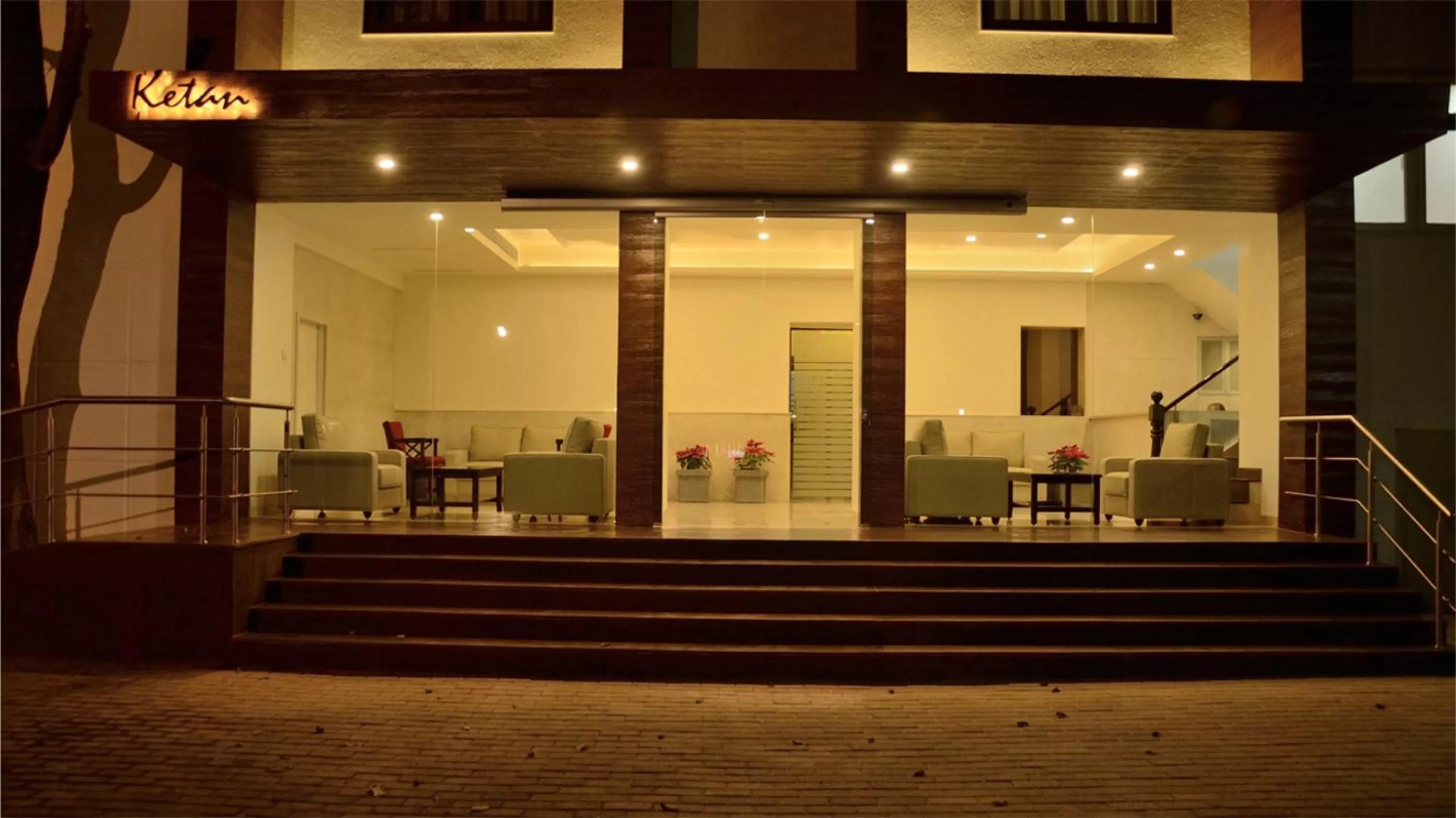 Facade/entrance in Hotel Ketan