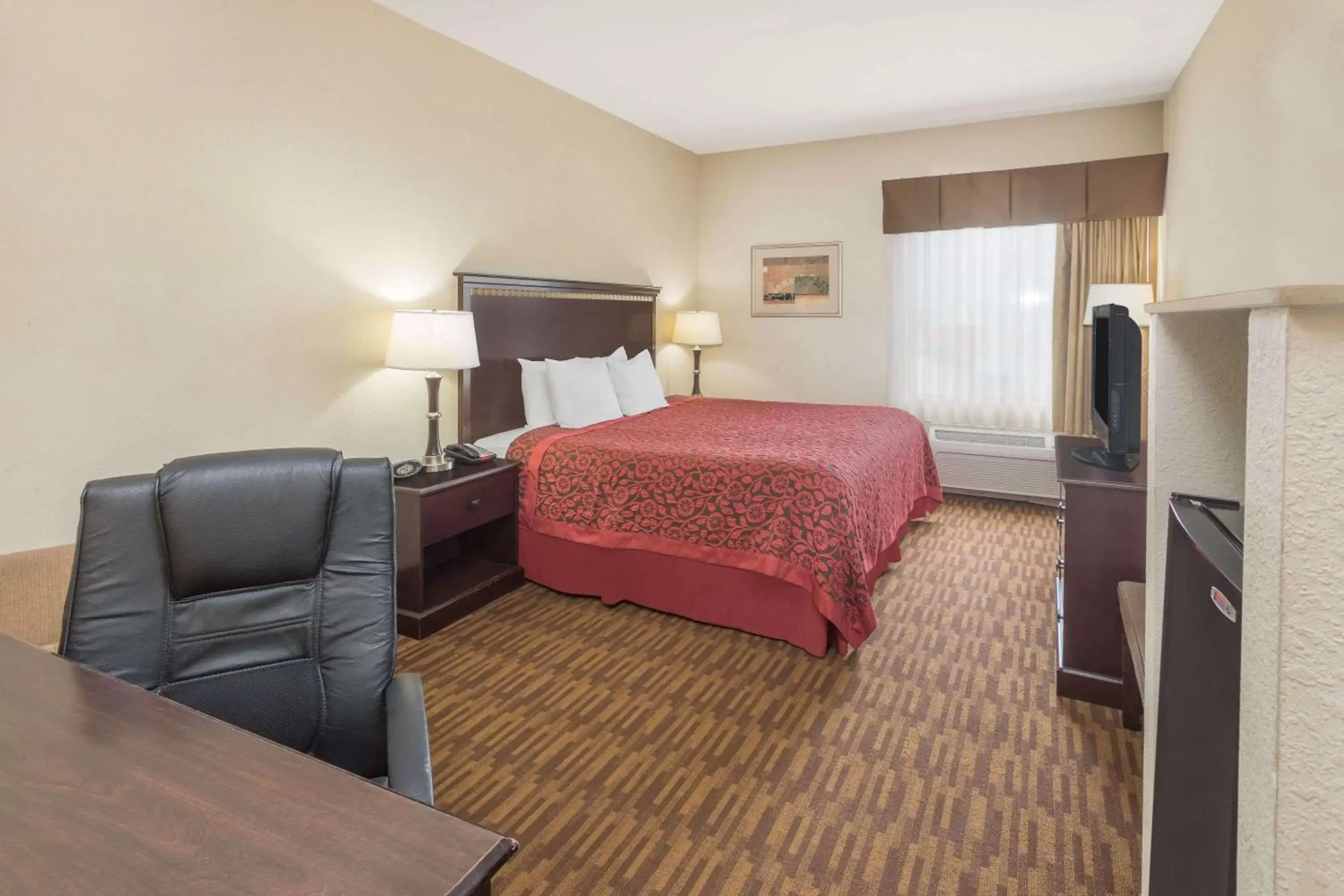 Photo of the whole room in Days Inn by Wyndham Semmes Mobile