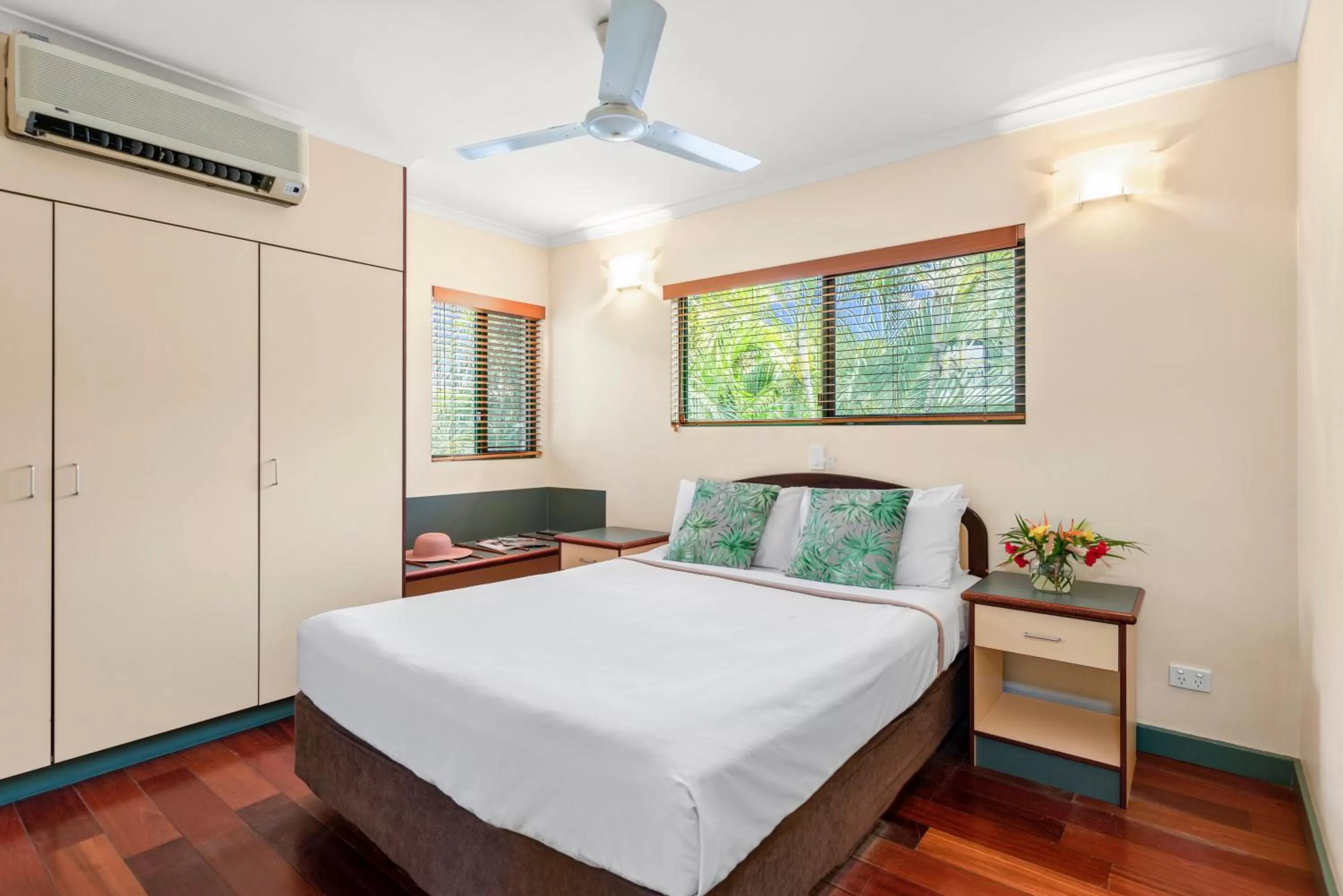 Bedroom, Bed in Bay Village Tropical Retreat & Apartments