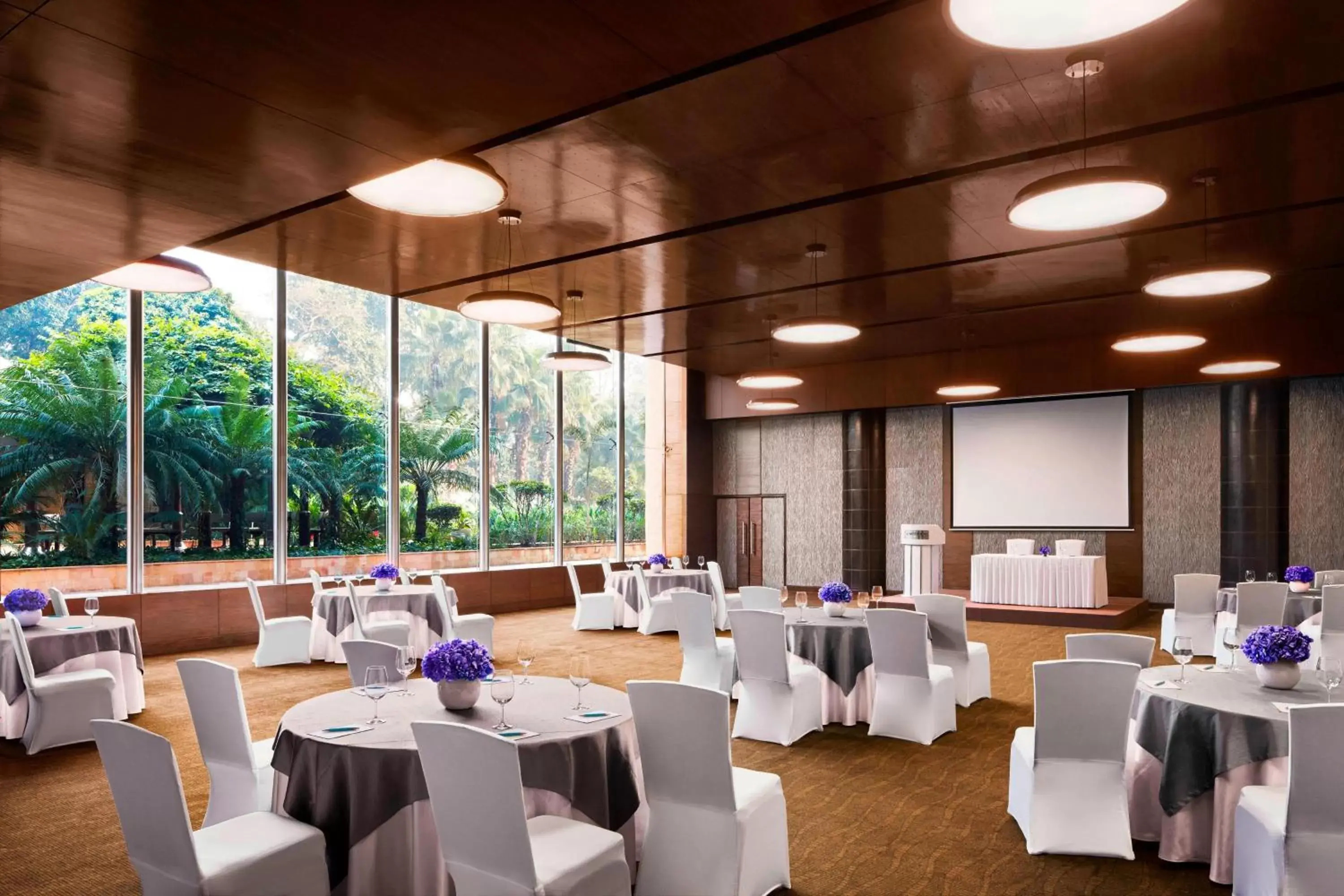 Meeting/conference room, Banquet Facilities in Le Meridien New Delhi