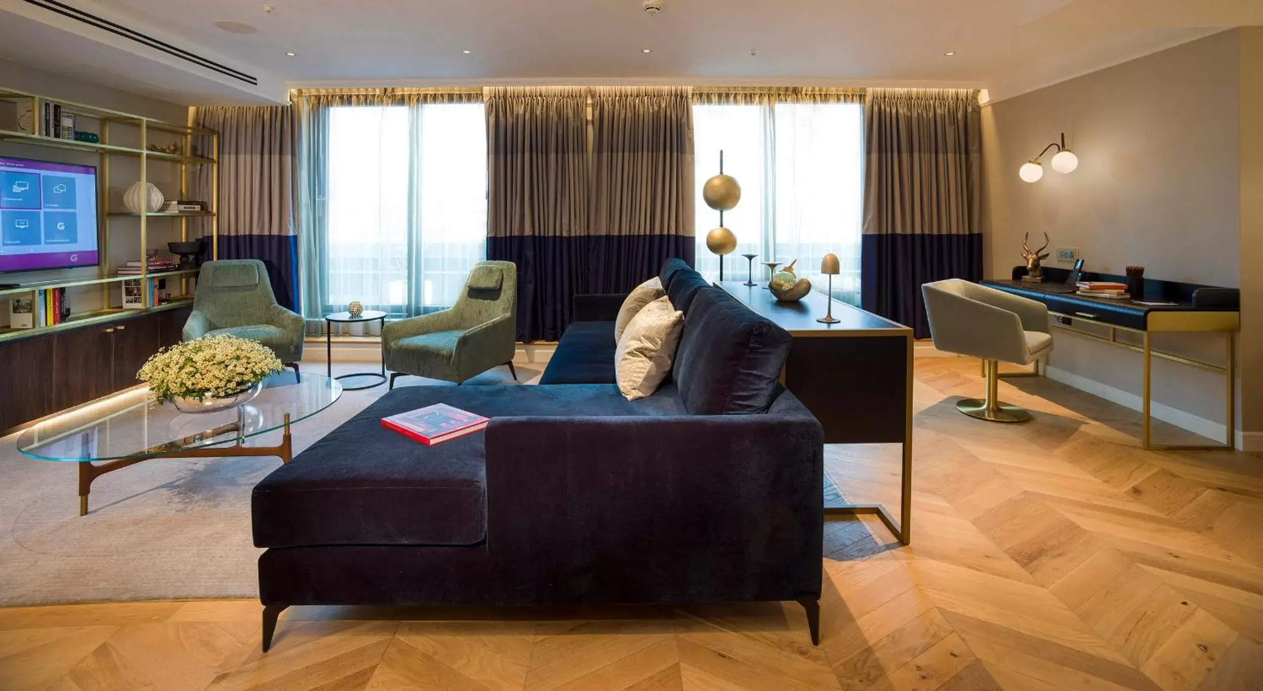 TV and multimedia in The Guardsman - Preferred Hotels and Resorts TV and multimedia in The Guardsman - Preferred Hotels and Resorts