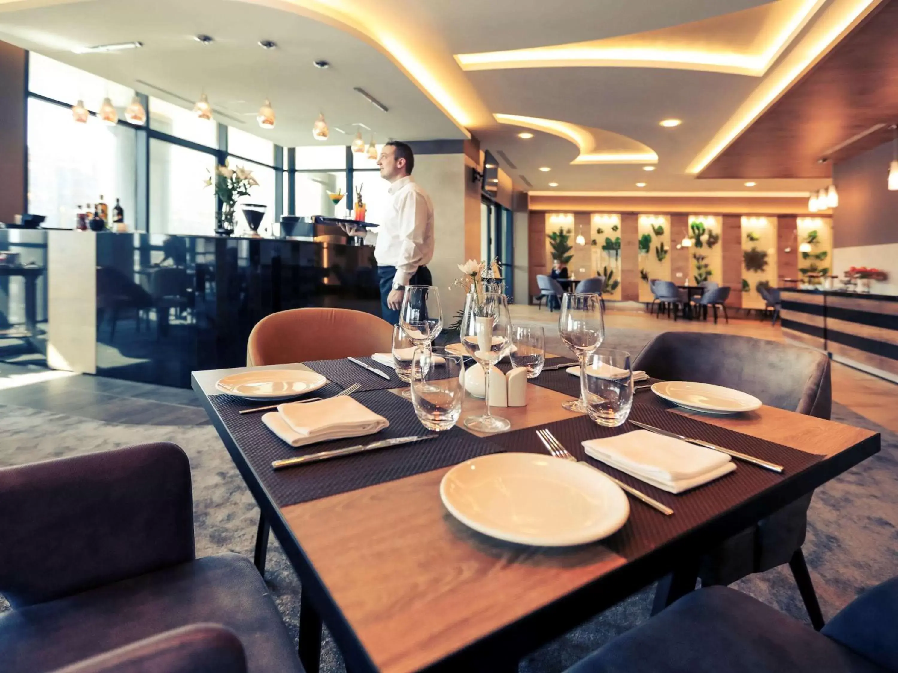 Restaurant/places to eat in Mercure Tetovo Restaurant/places to eat in Mercure Tetovo