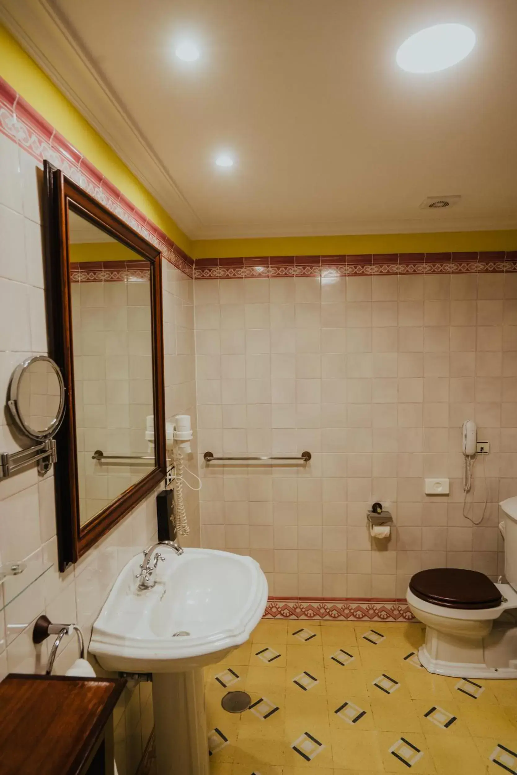 Bathroom in Hotel Spa Villalba