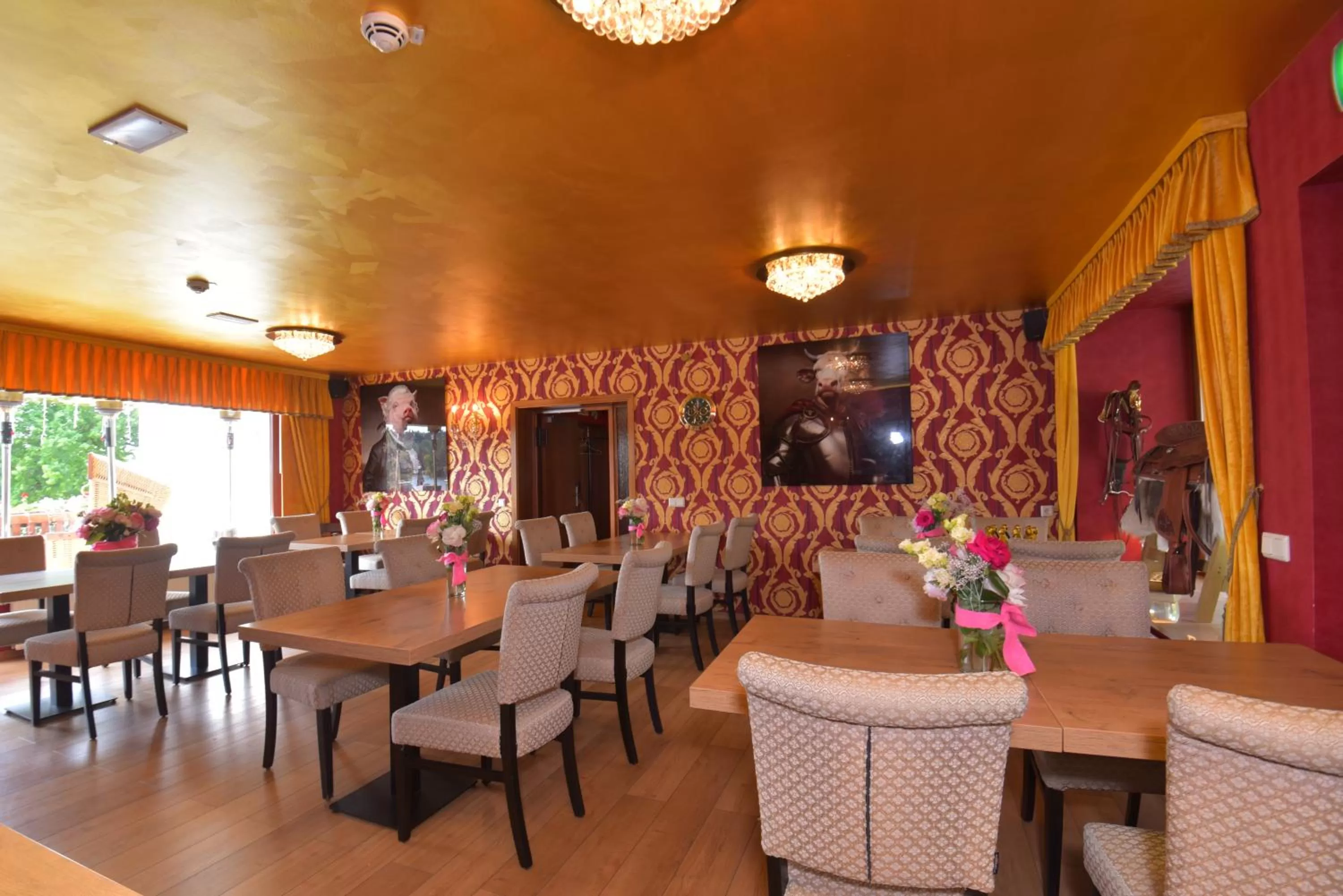 Restaurant/places to eat in Riverdam Boutique Hotel