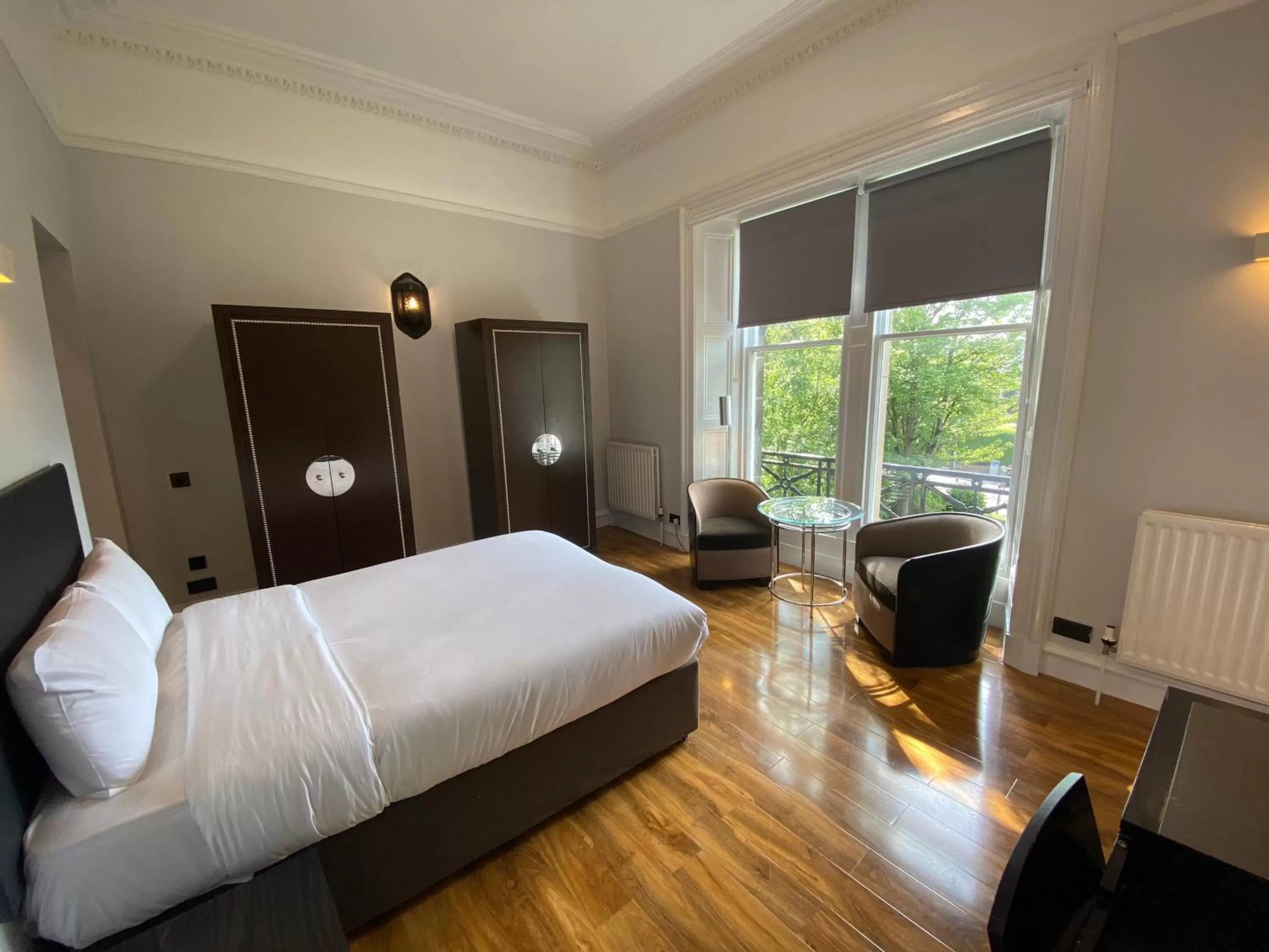 Bedroom, Bed in No6 West Coates