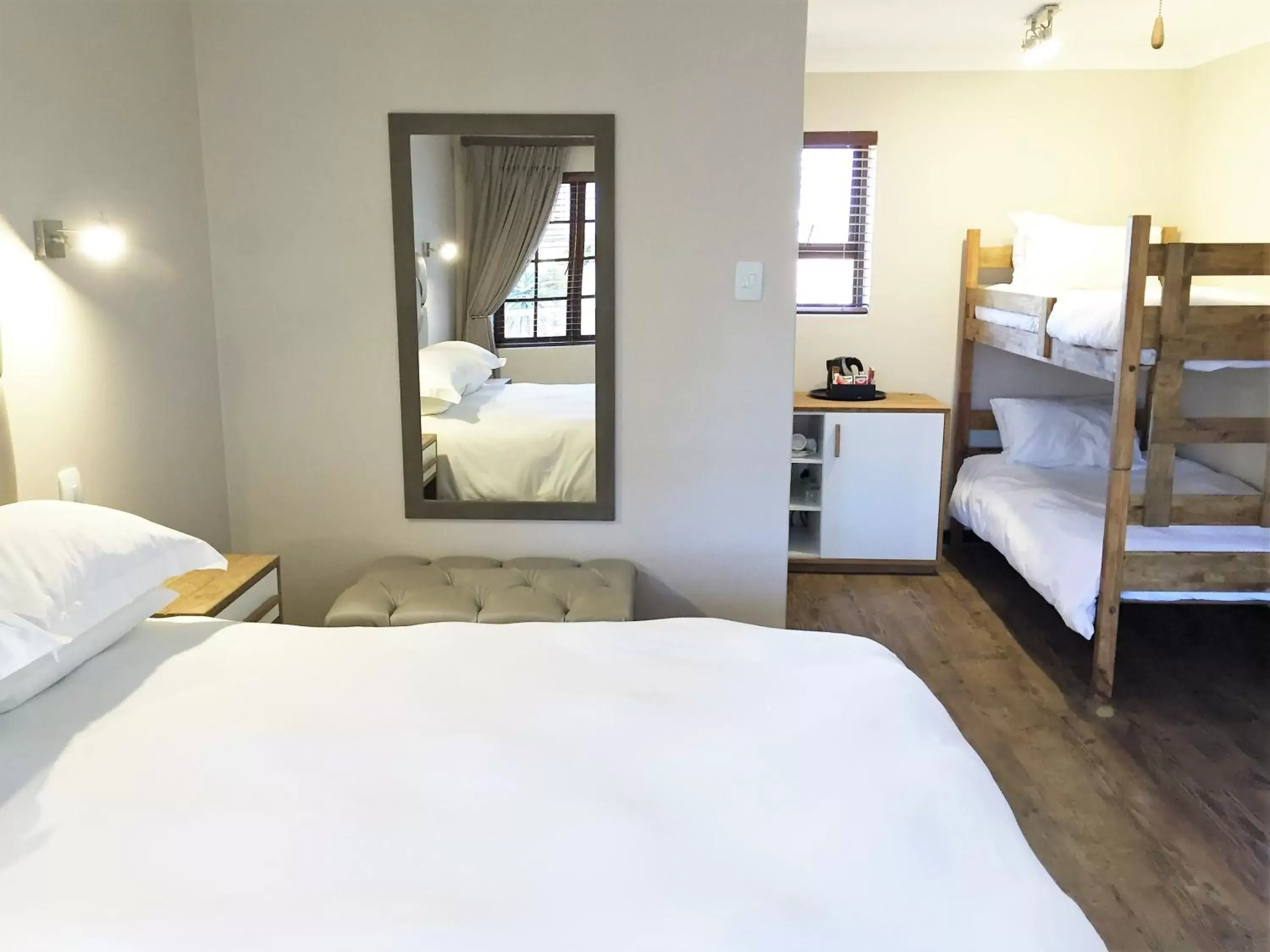 Family Room in Loerie Guest Lodge Family Room in Loerie Guest Lodge