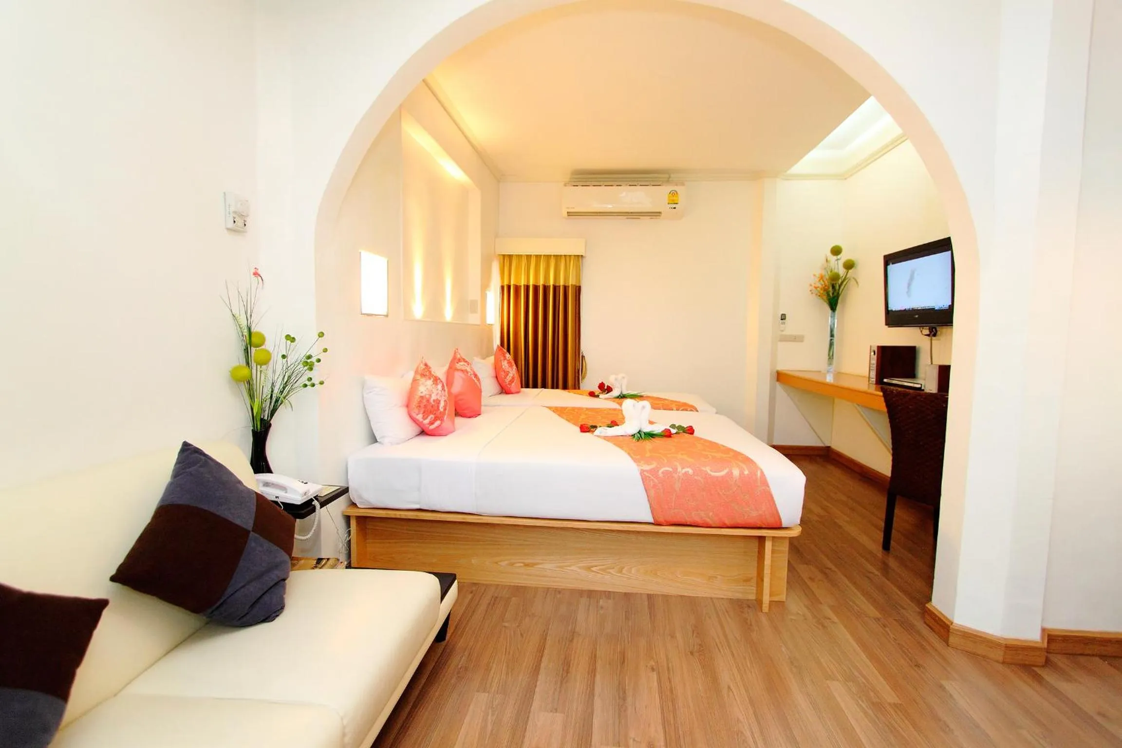 Photo of the whole room in China Town Hotel - SHA Plus Certified