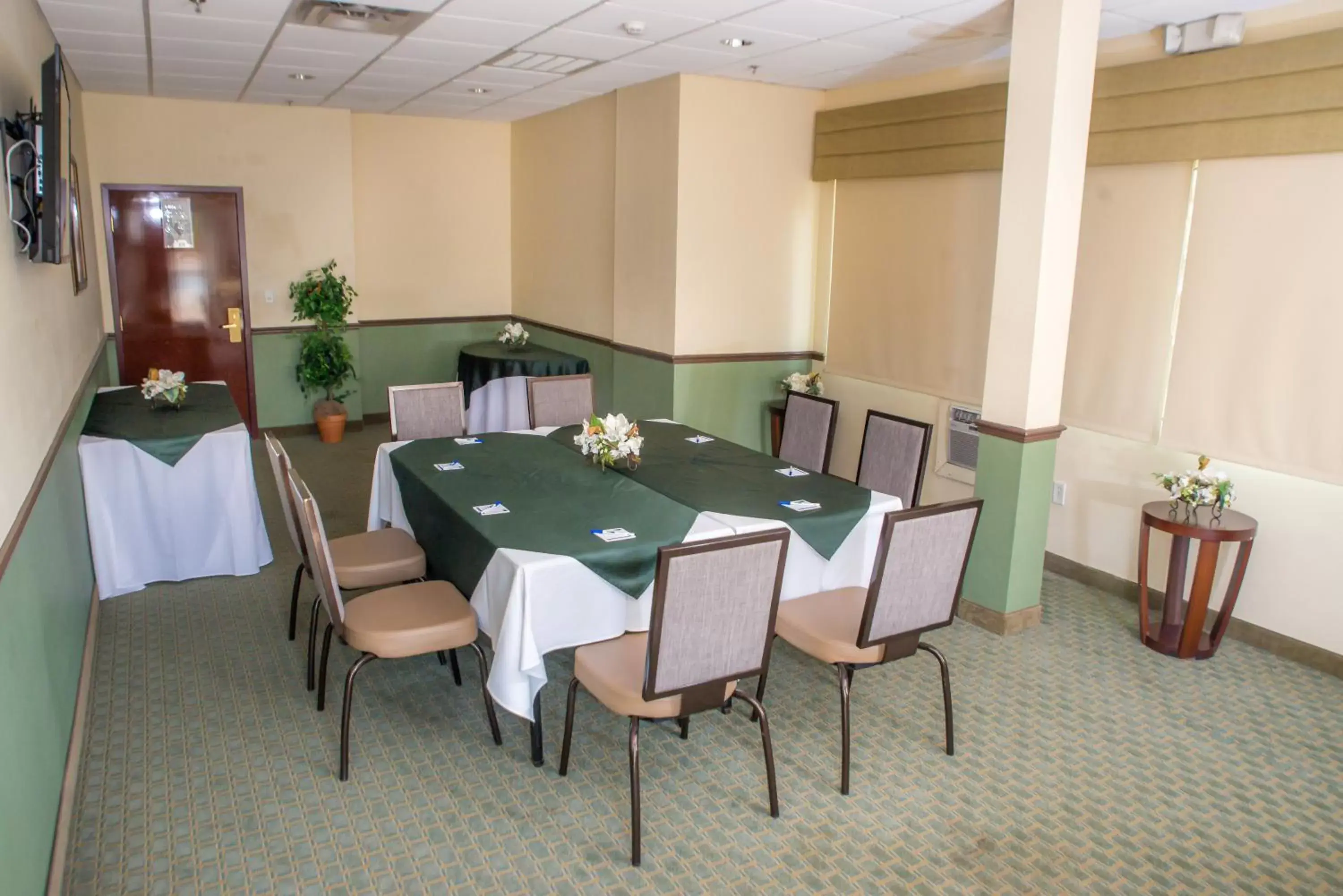 Meeting/conference room, Banquet Facilities in Holiday Inn Express Hotel & Suites Cocoa, an IHG Hotel