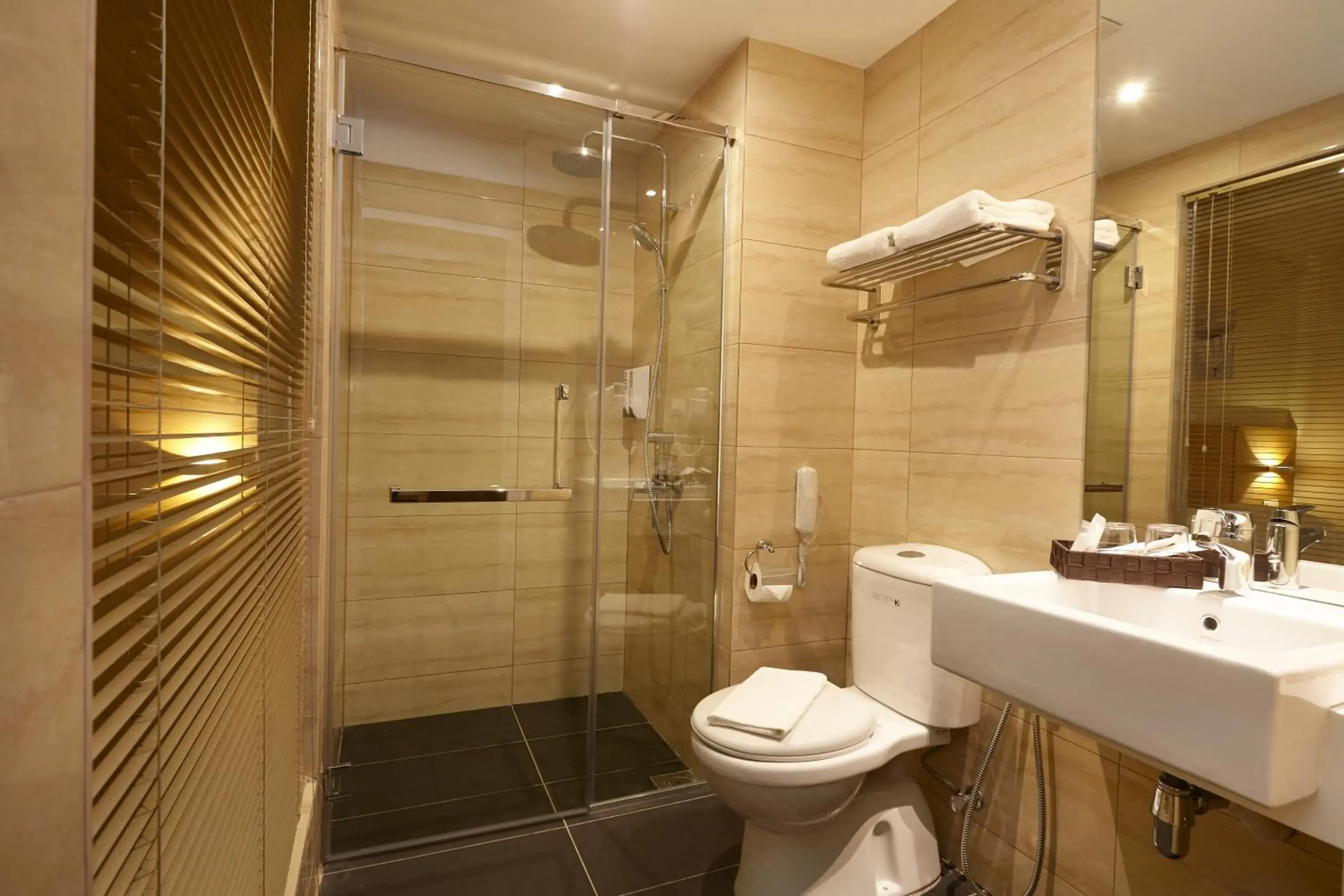 Bathroom in Hotel Six Seasons @ Mid Valley