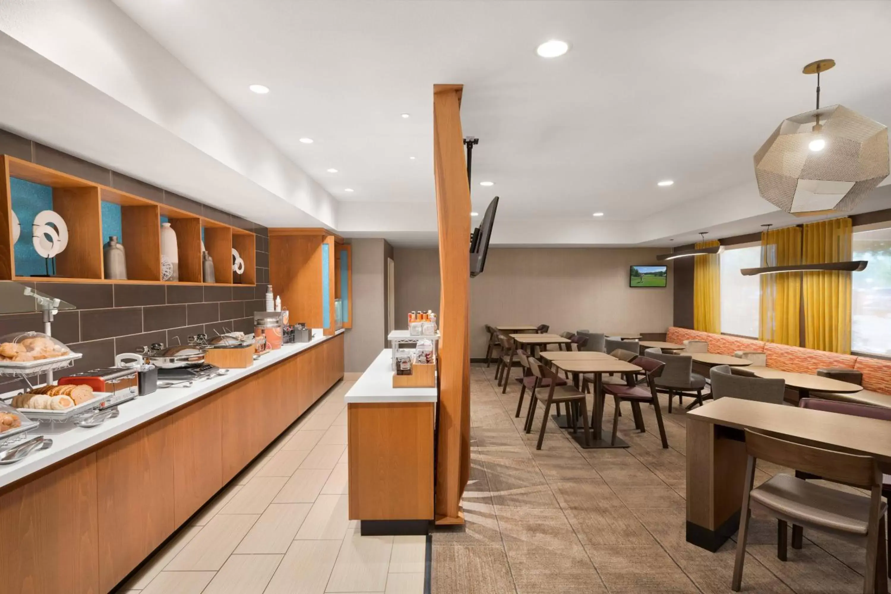 Breakfast, Restaurant/Places to Eat in SpringHill Suites Phoenix Chandler/Fashion Center
