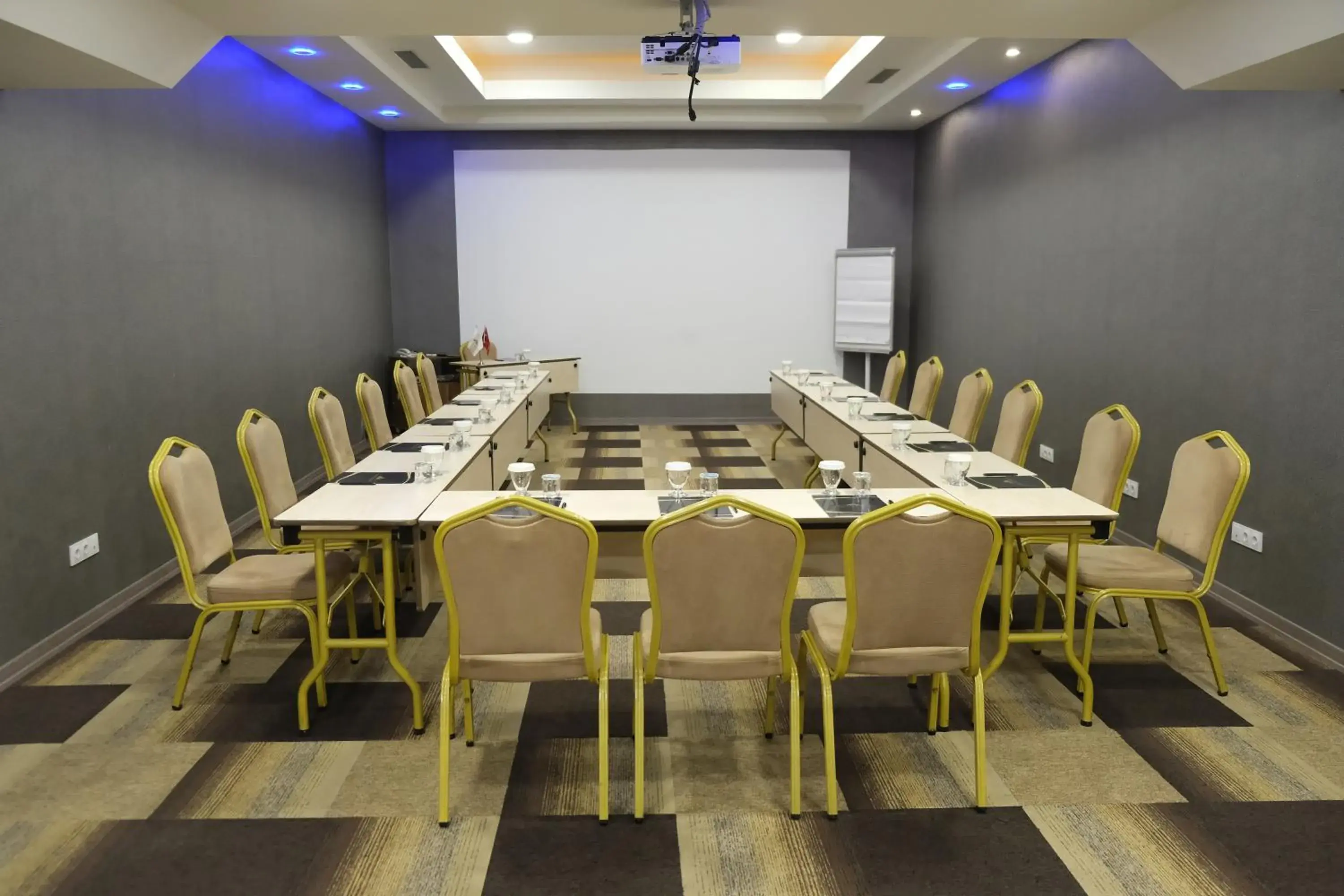 Meeting/conference room in Asia City Hotel
