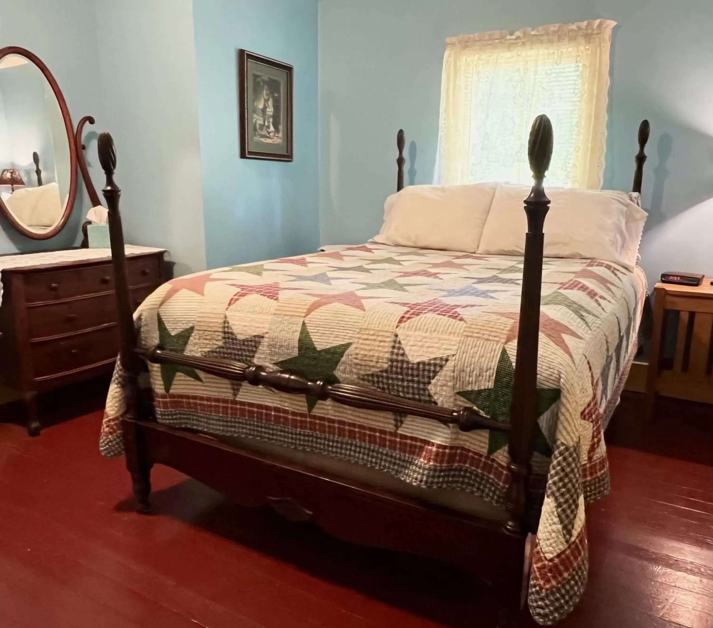Bed in Ozark Country Inn