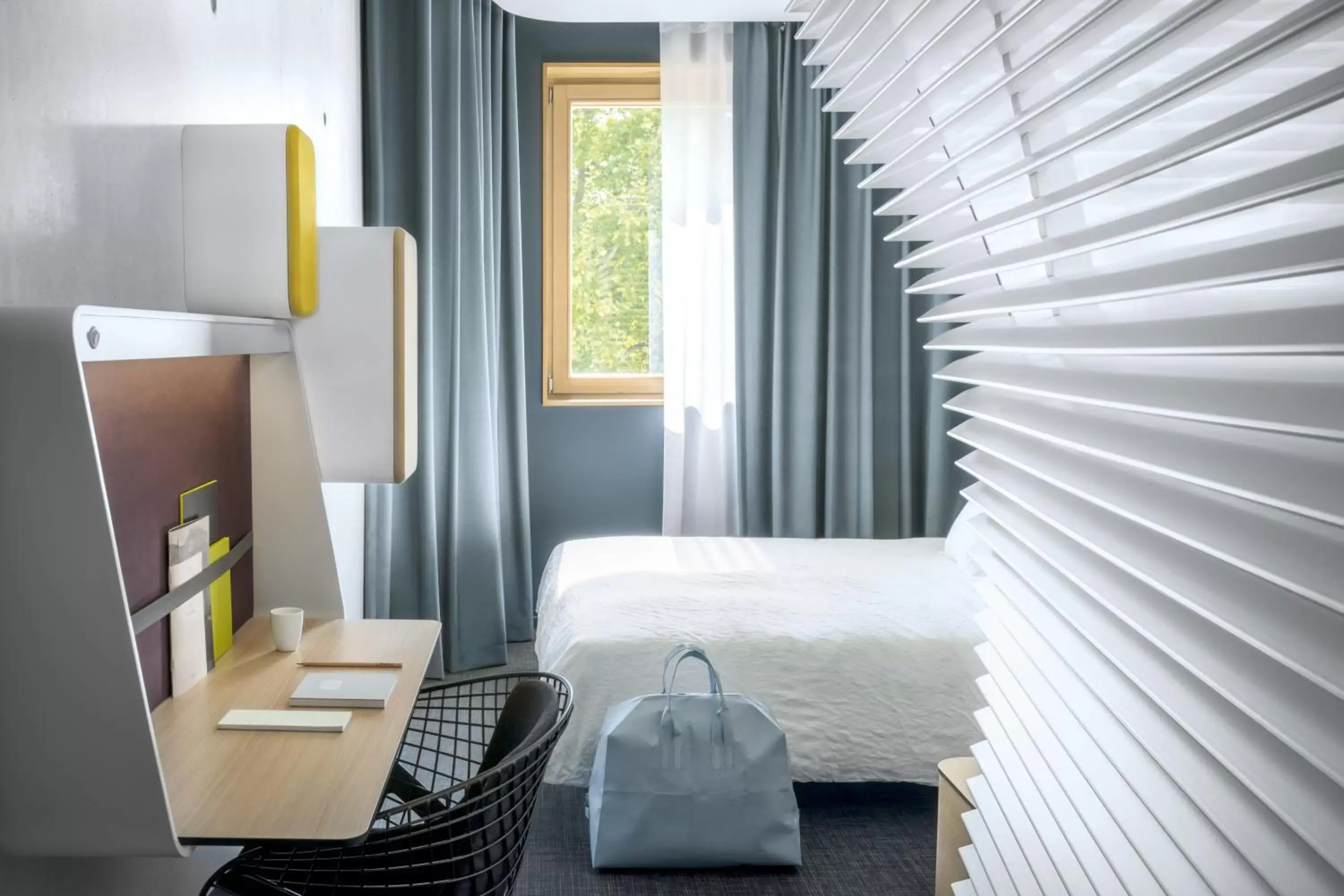 Bedroom, Bed in Okko Hotels Grenoble Jardin Hoche
