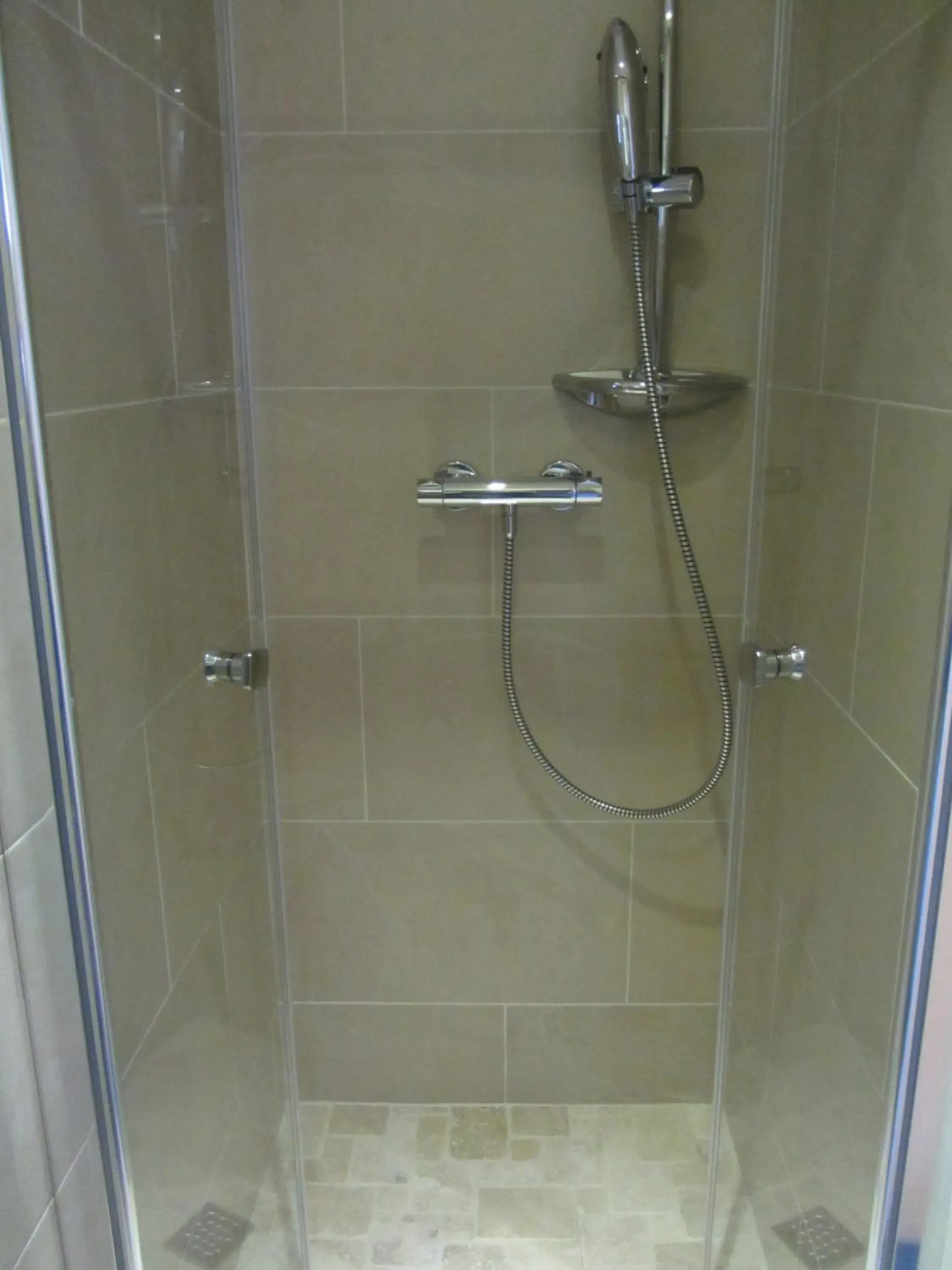 Shower, Bathroom in Bel Ombra Hôtel