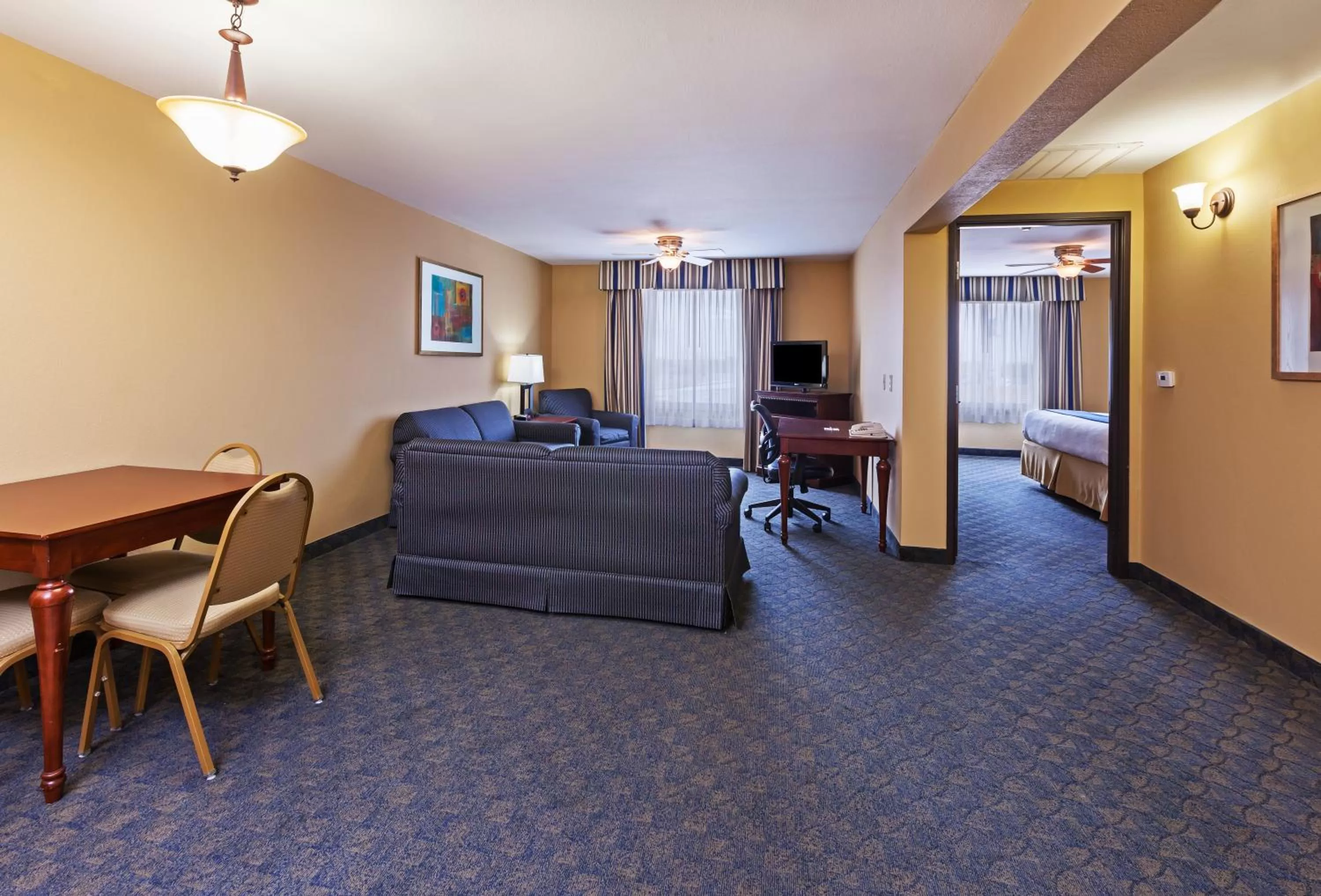 Bedroom in Holiday Inn Express & Suites, Corpus Christi NW, Calallen by IHG