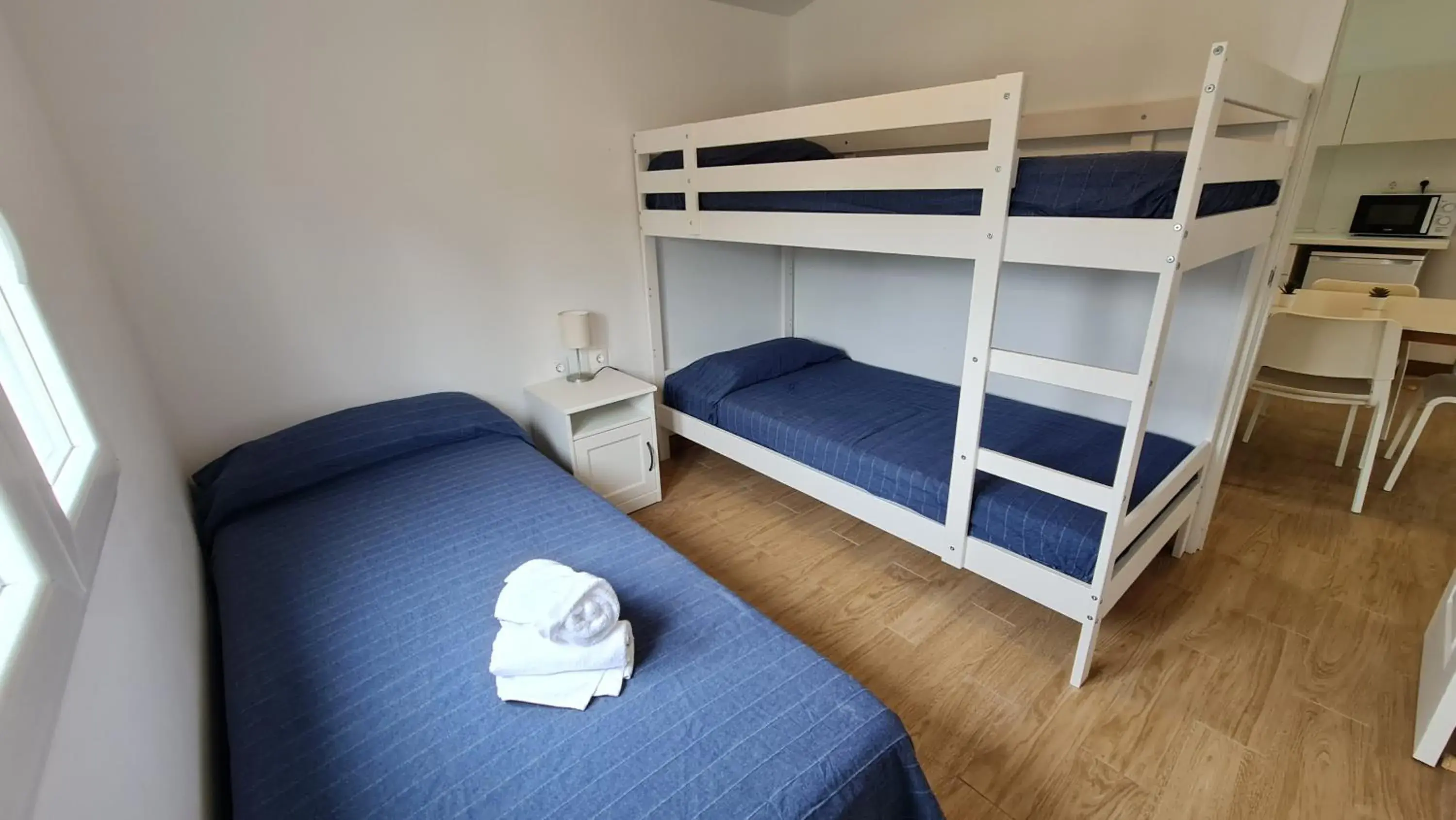 Bunk Bed in Sabiñanigo Camp & Hotel