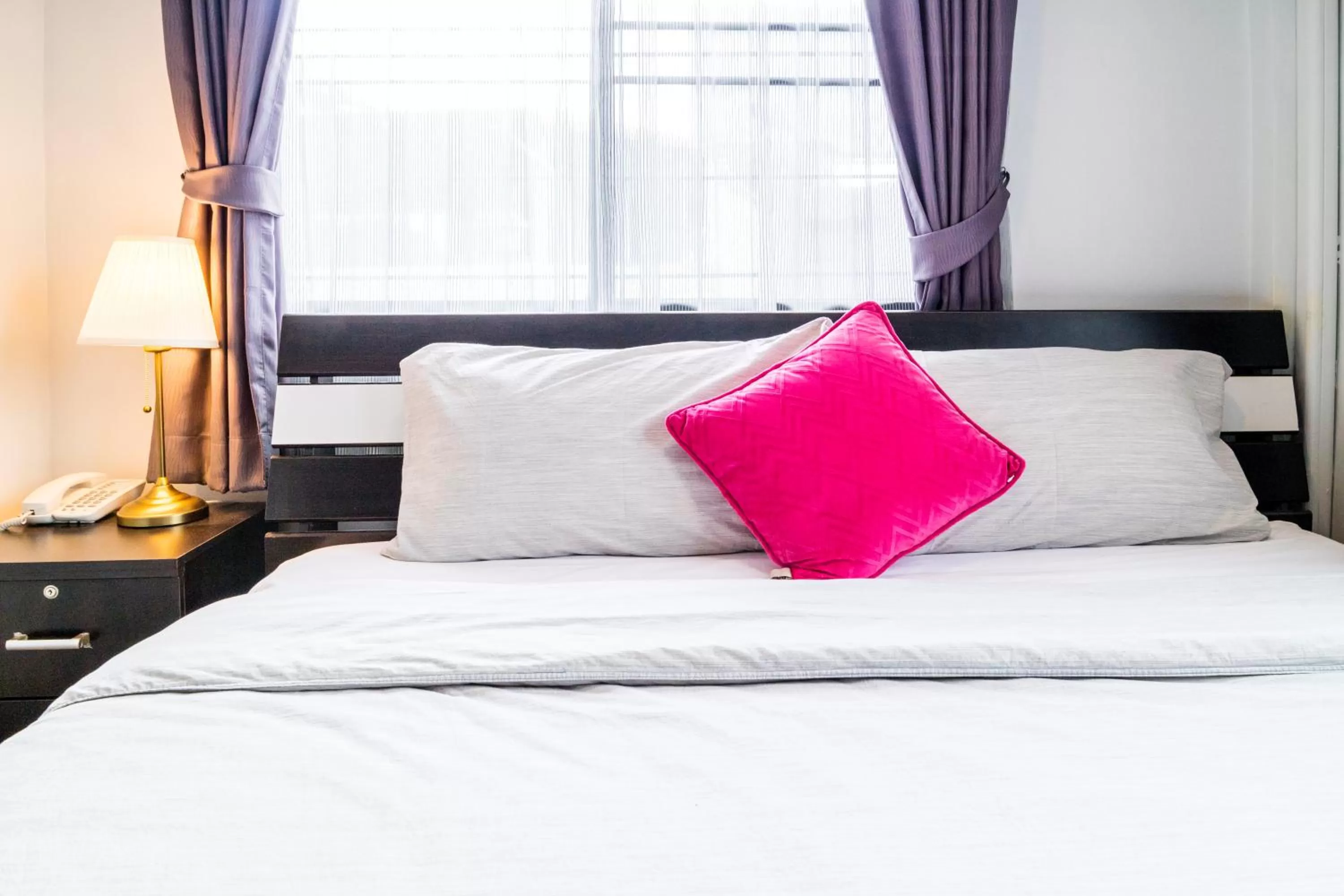 Bed in The Cube Sathorn Boutique Hotel เดอะ คิวบ์ สาทร บูติค โฮเทล Near BTS Surasak