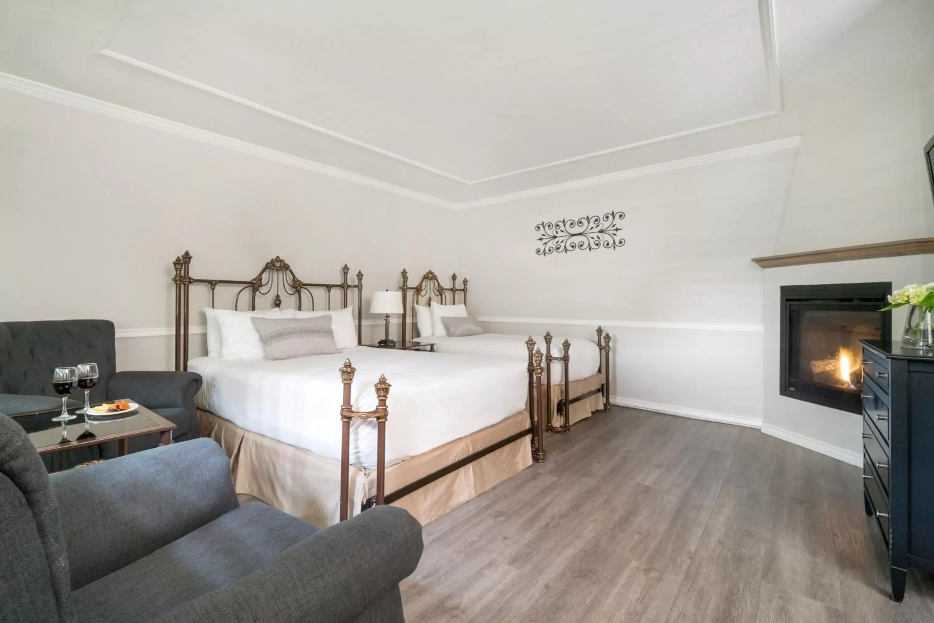 Bedroom in Coachman's Inn, A Four Sisters Inn