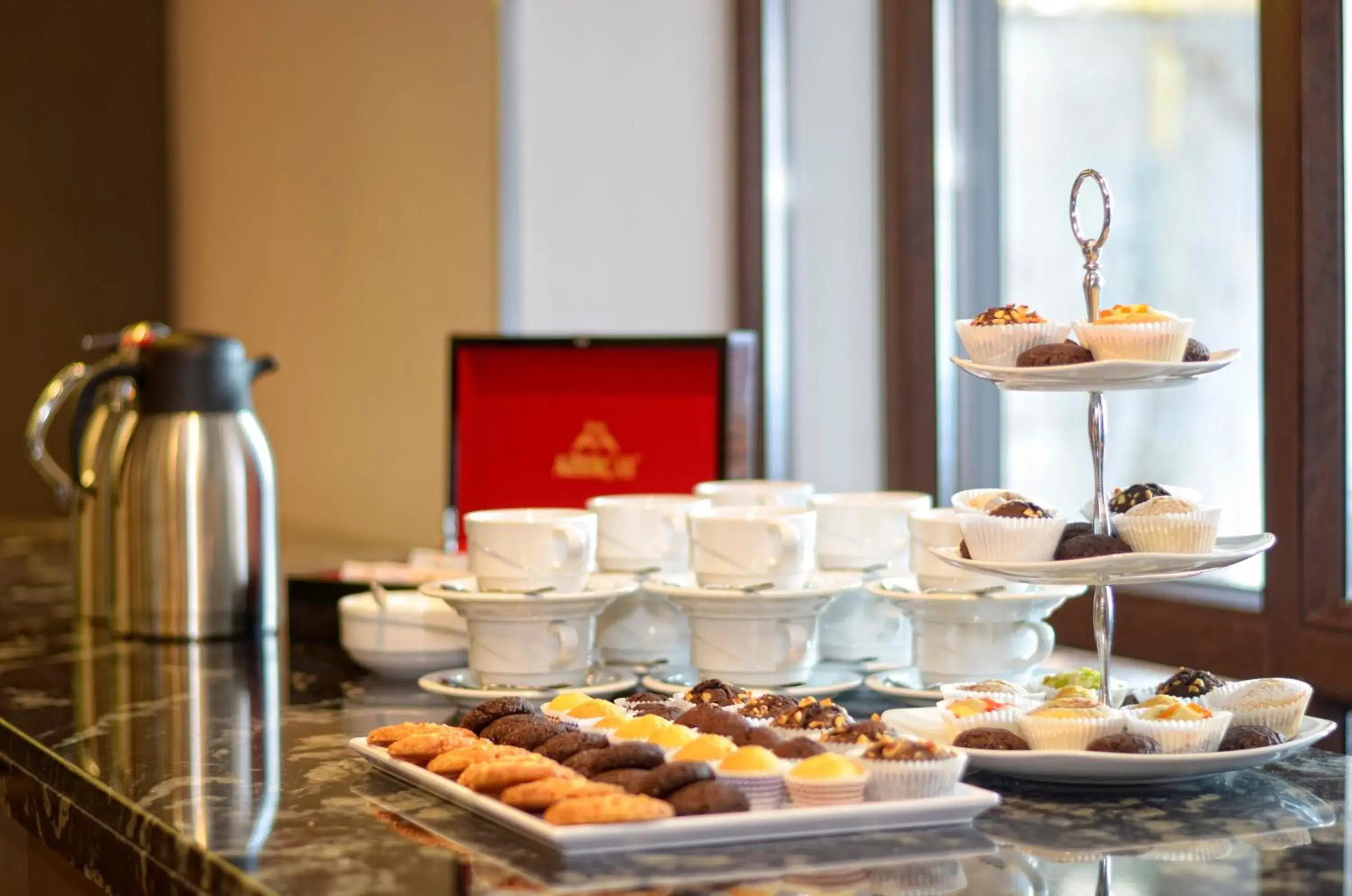 Coffee/tea facilities in City Avenue Hotel